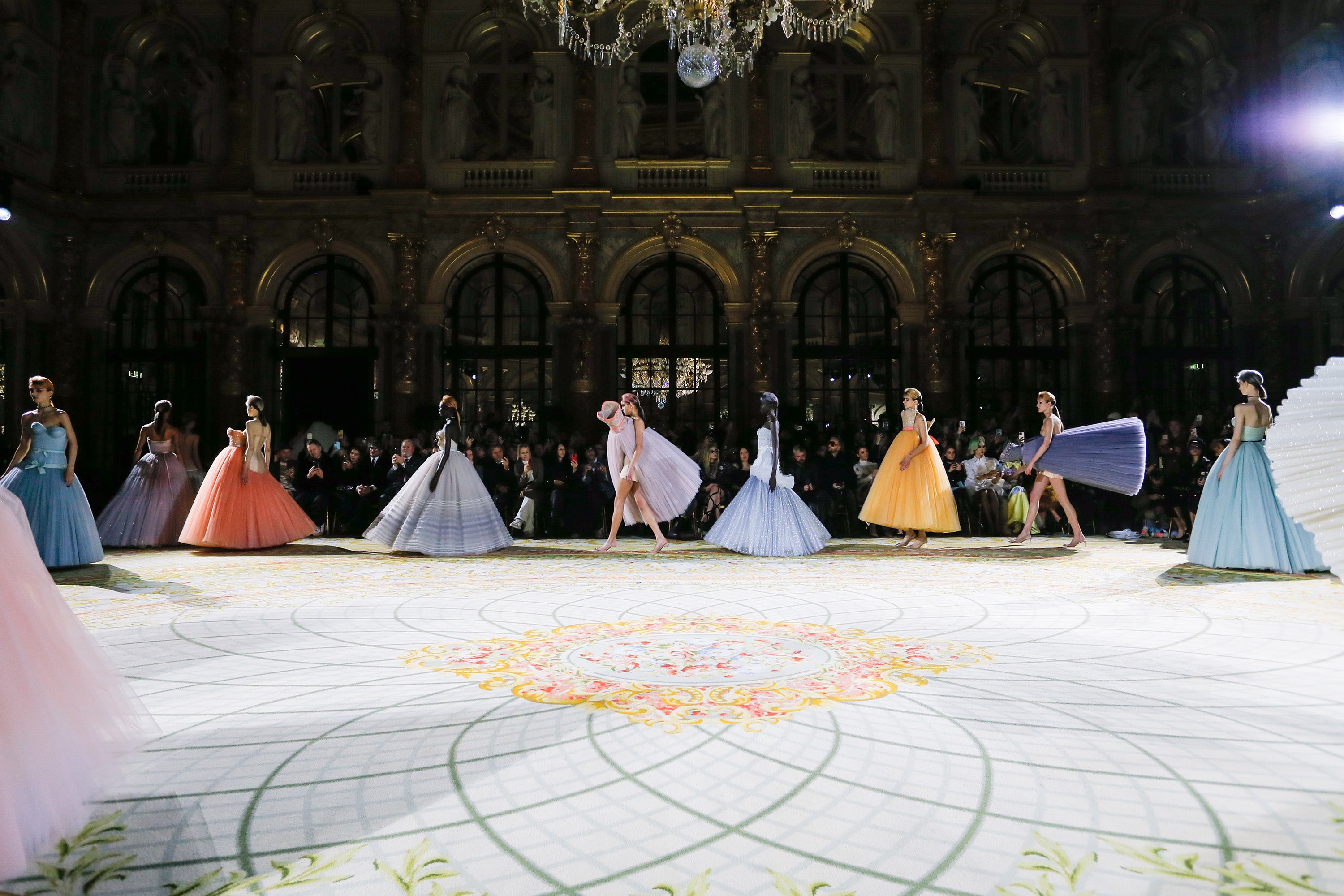 viktor rolf fashion website image