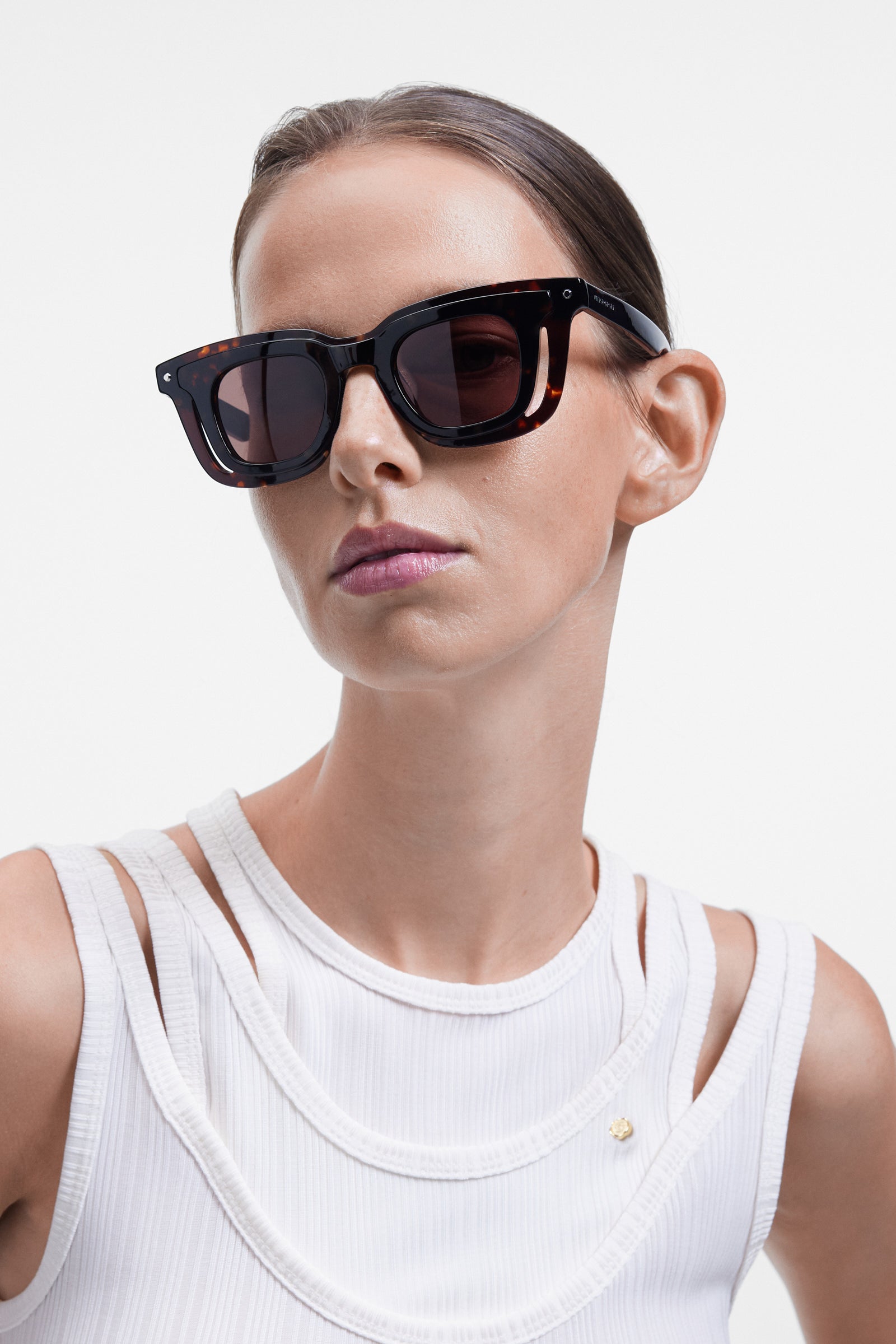 MULTI-LAYERED ACETATE SUNGLASSES