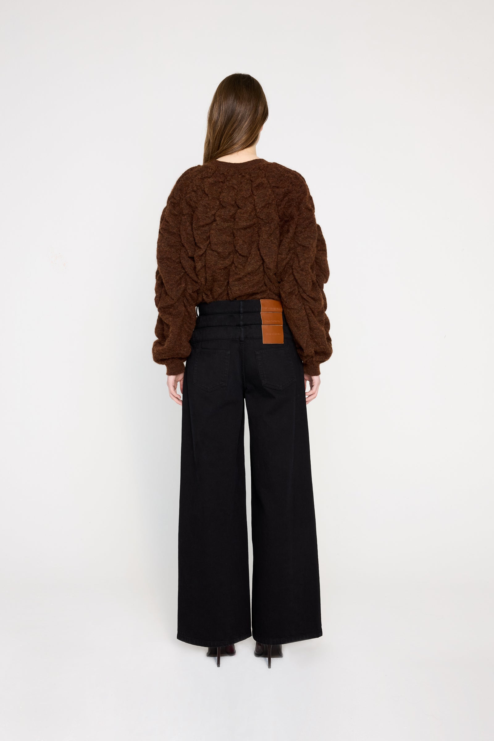 LOW MULTI-LAYERED LAYER DENIM