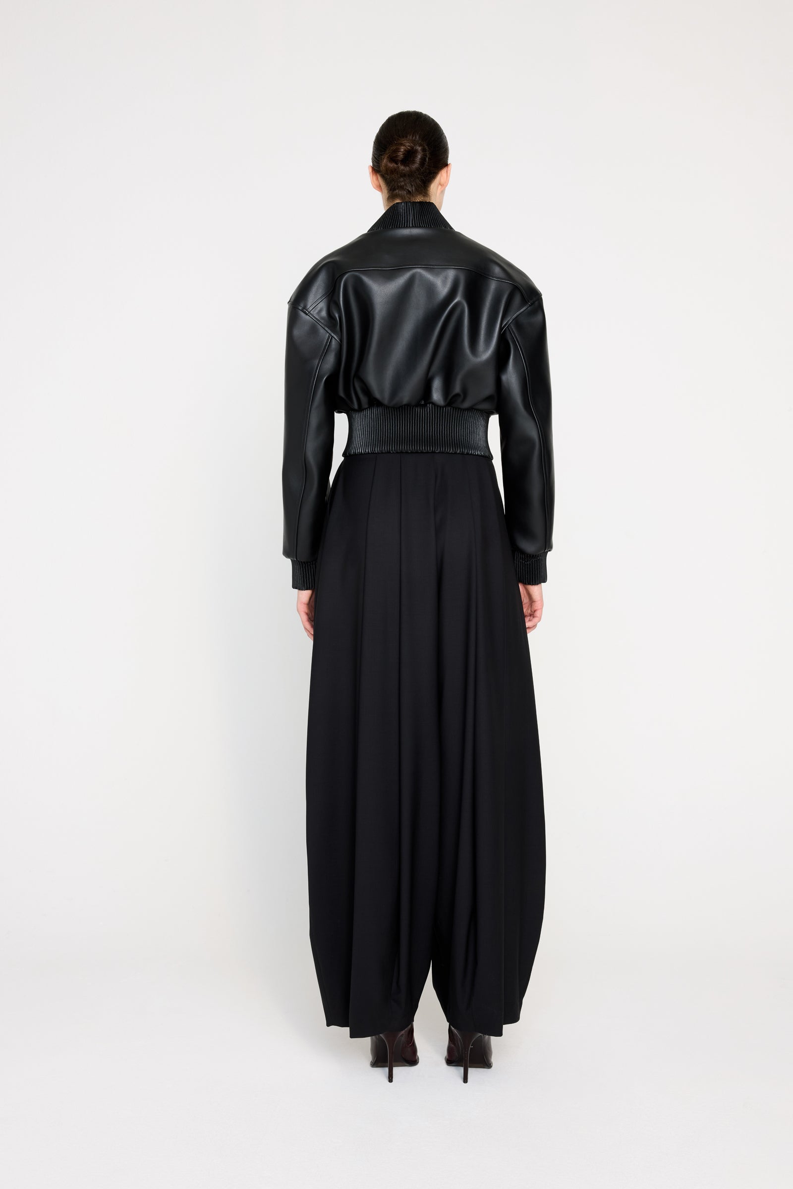PLEATED POCKET JACKET
