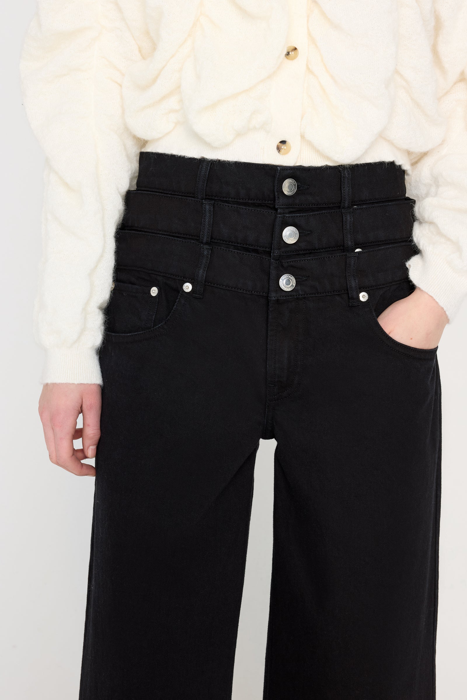 LOW MULTI-LAYERED LAYER DENIM