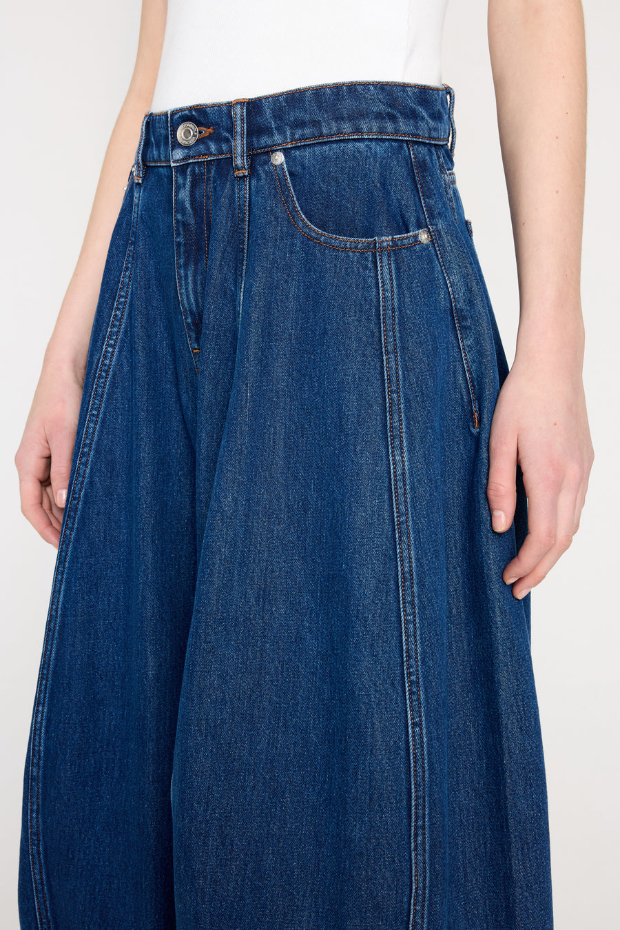 VOLUME BALLOON DENIM
