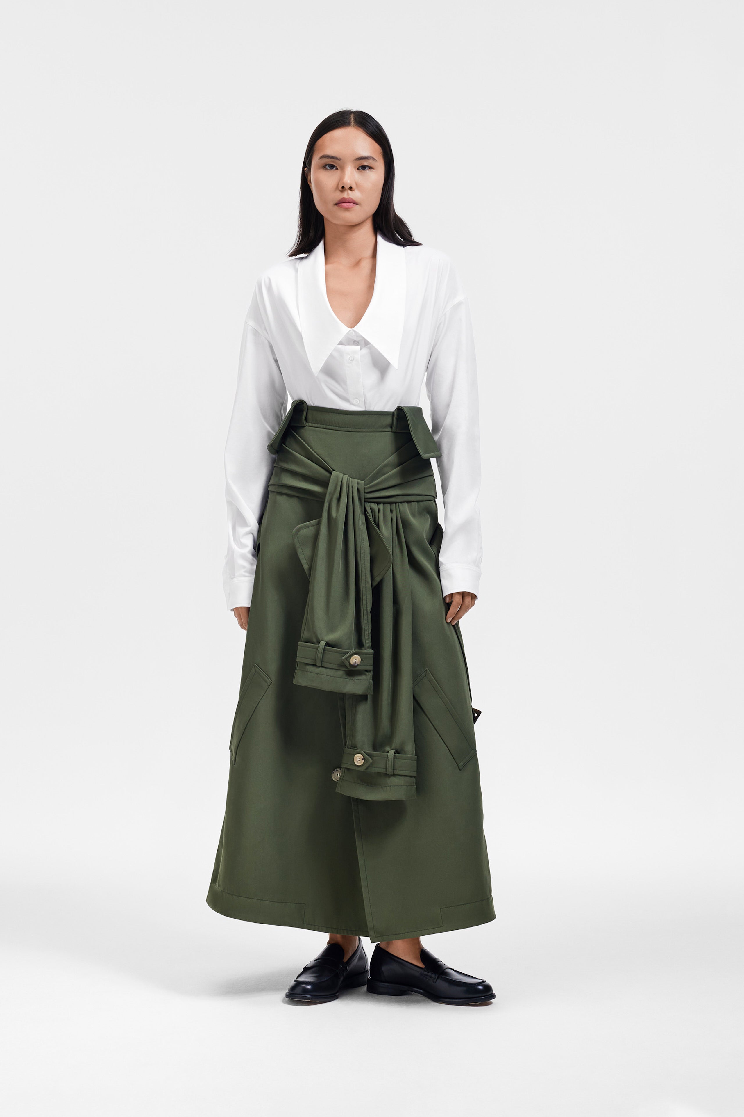 MIDIROK MET GEKNOOPTE MOUWEN