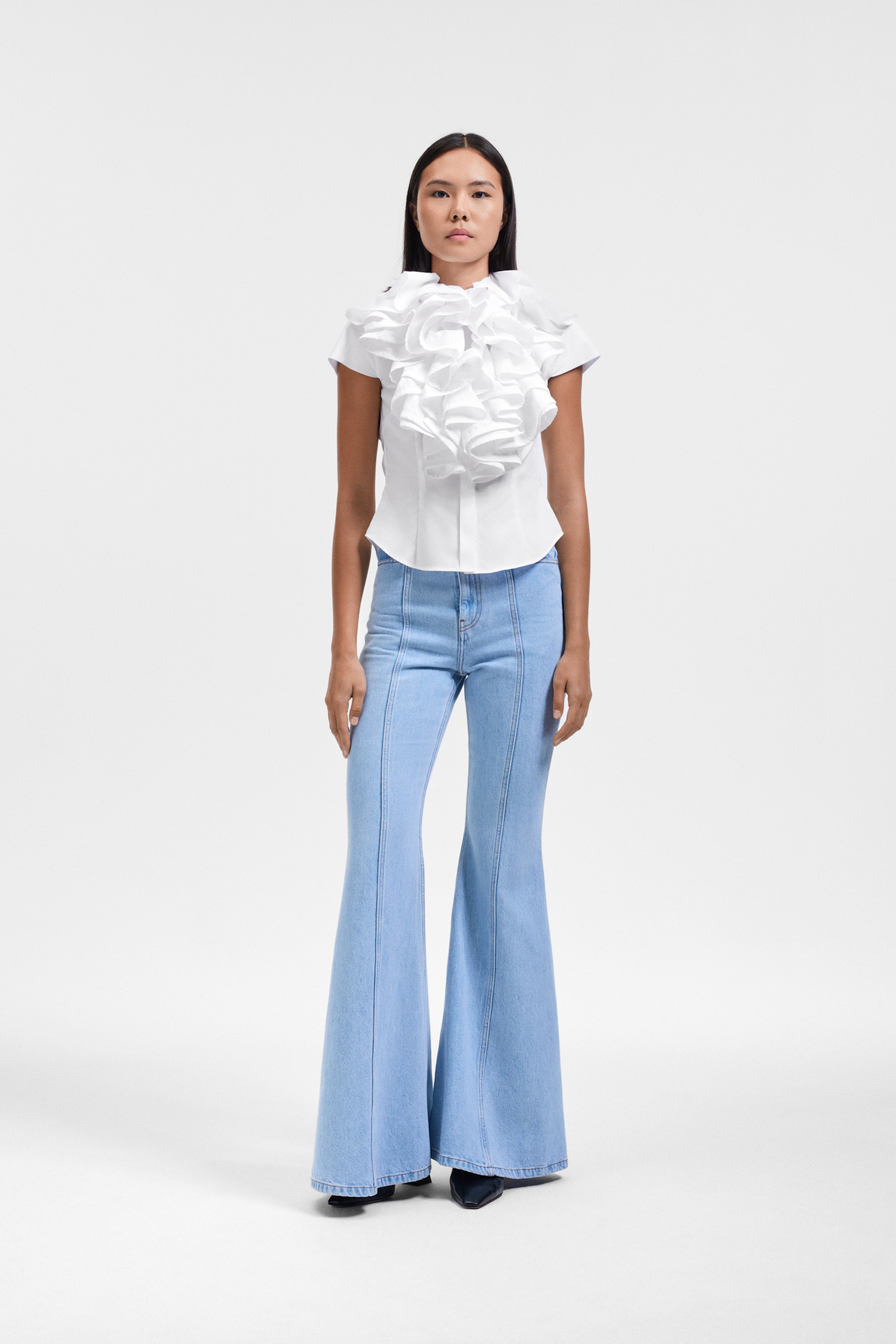 JABOT PLACEMENT SHIRT