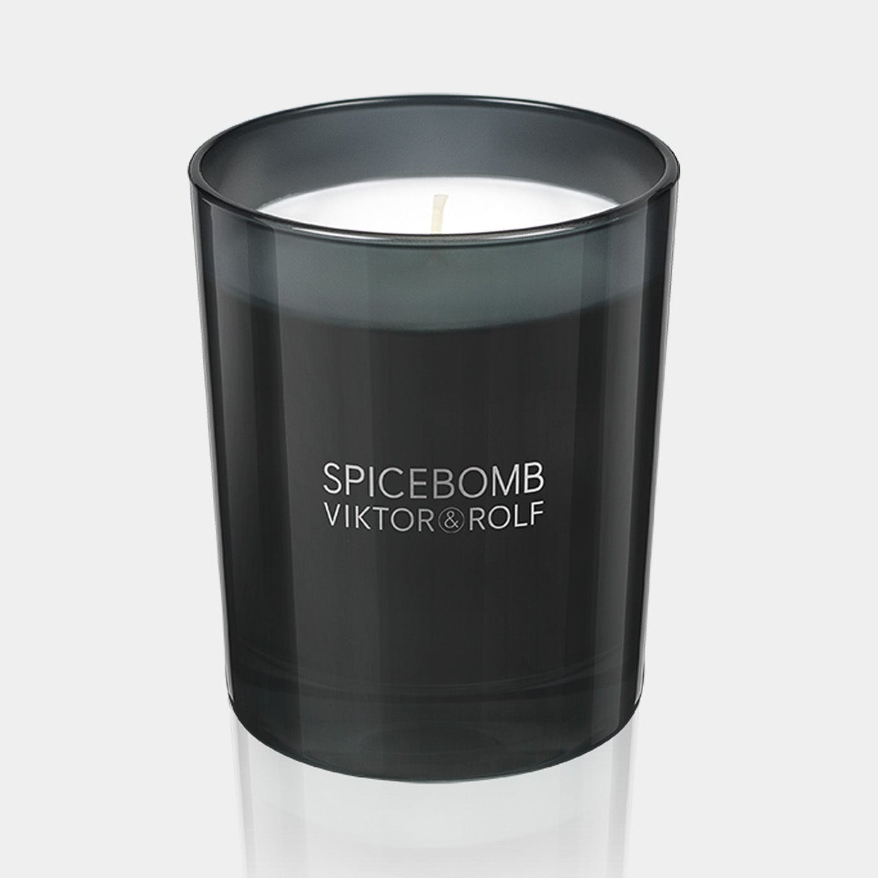Viktor&Rolf black Spicebomb candle on a white background.