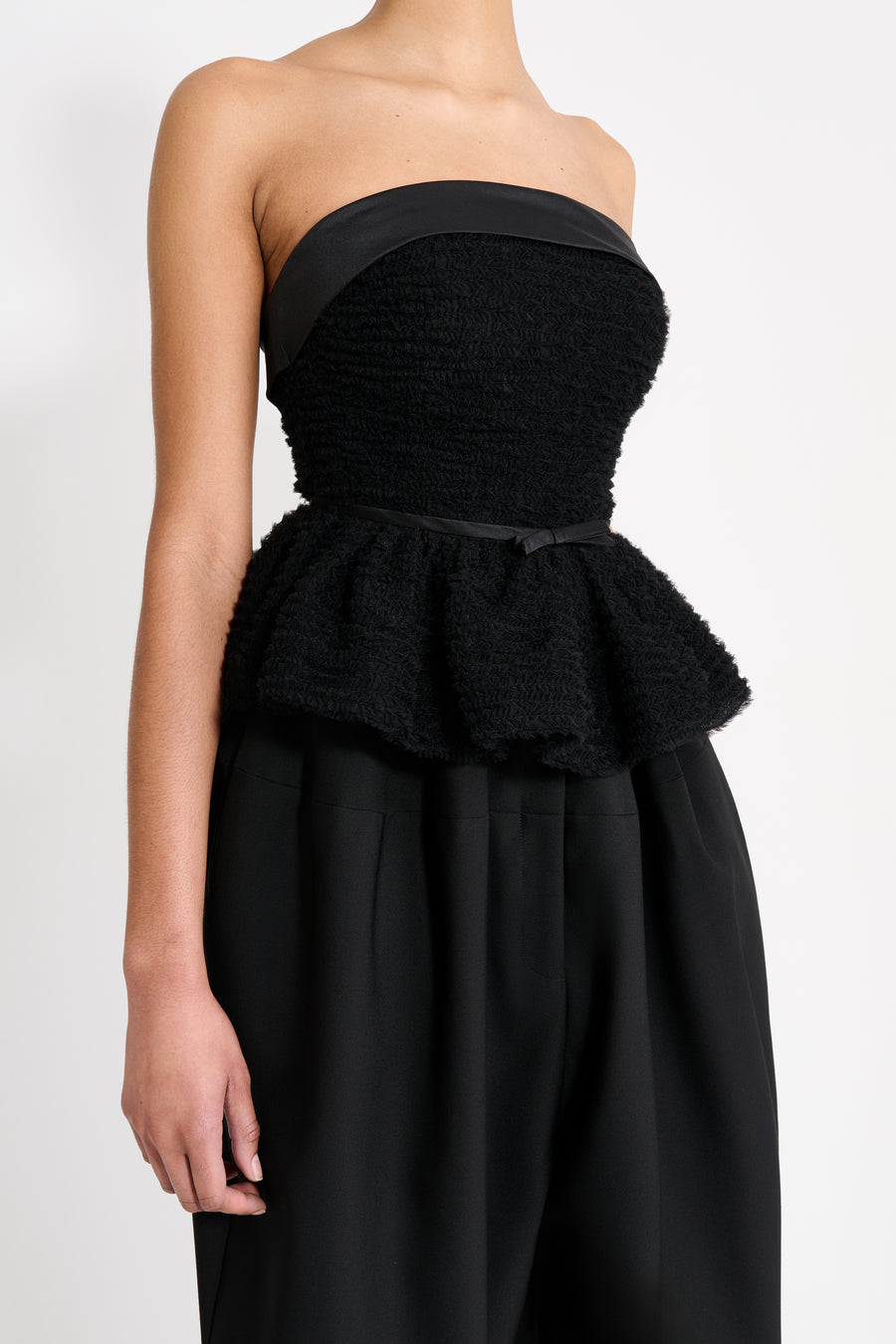 Close up on the black top.