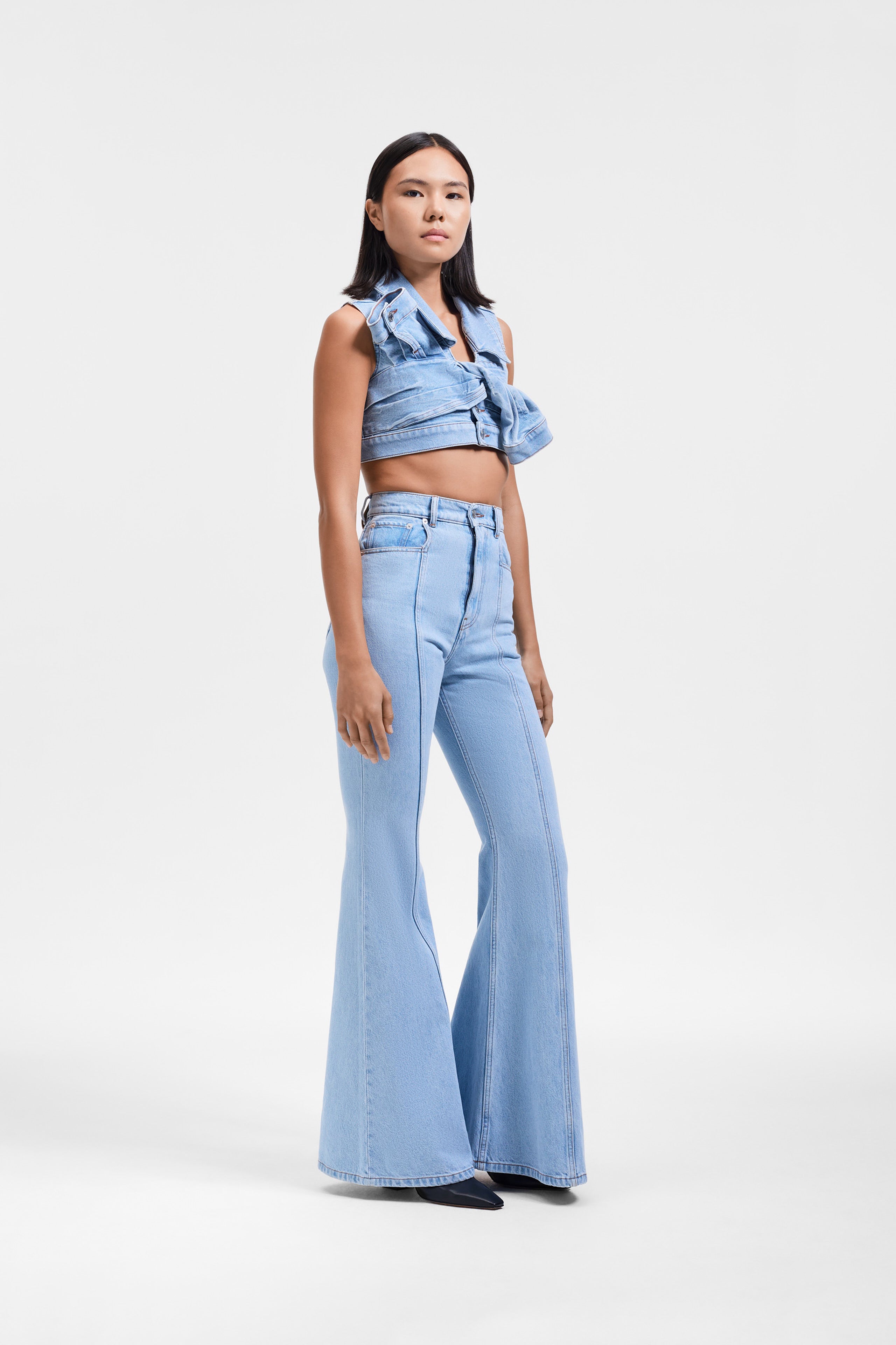 BOOTLEG DENIM JEANS