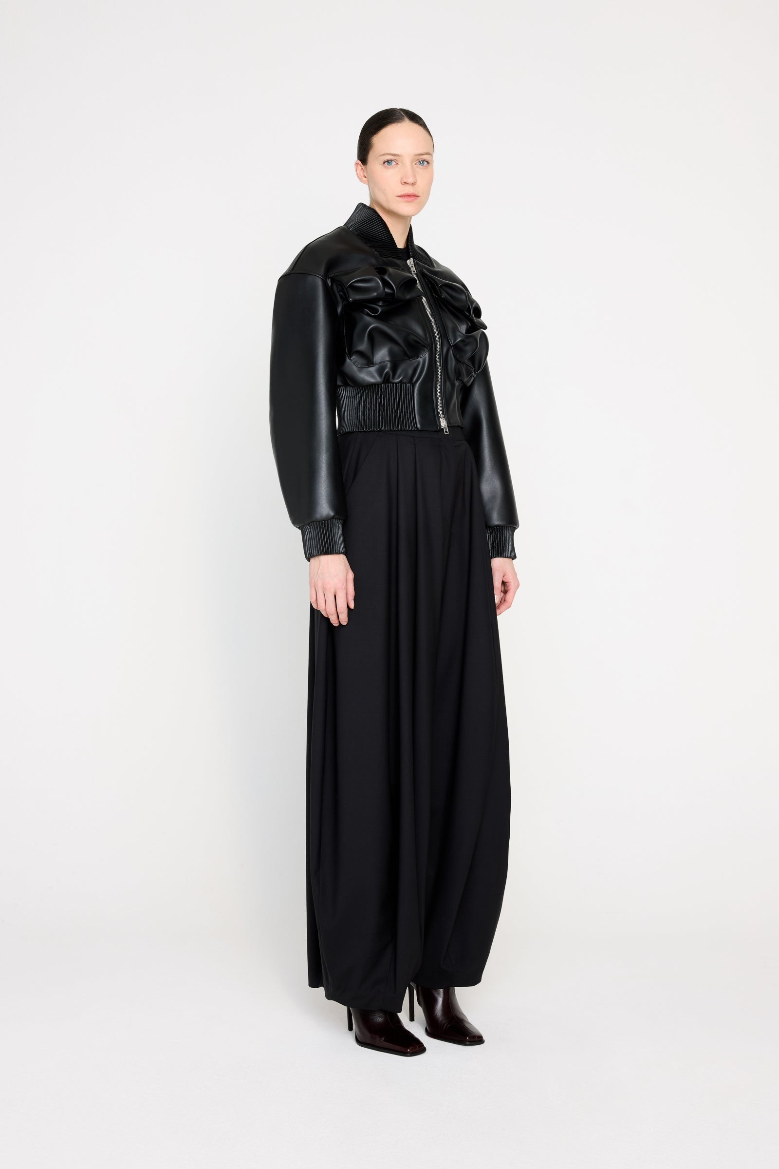 PLEATED POCKET JACKET