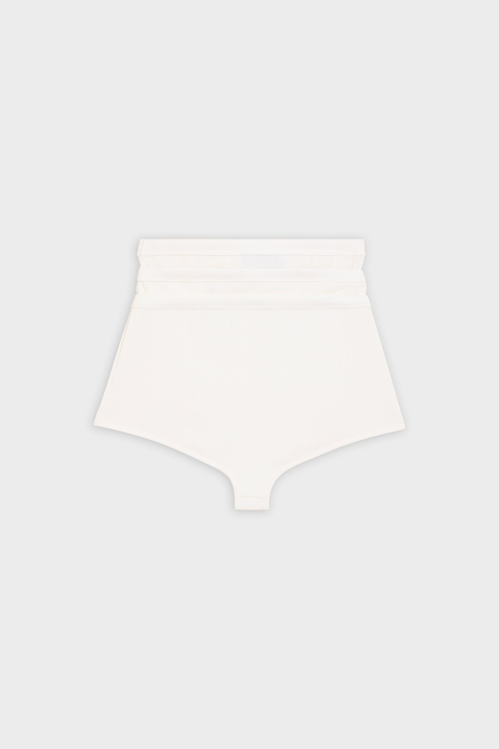 GELAAGDE HOT PANTS