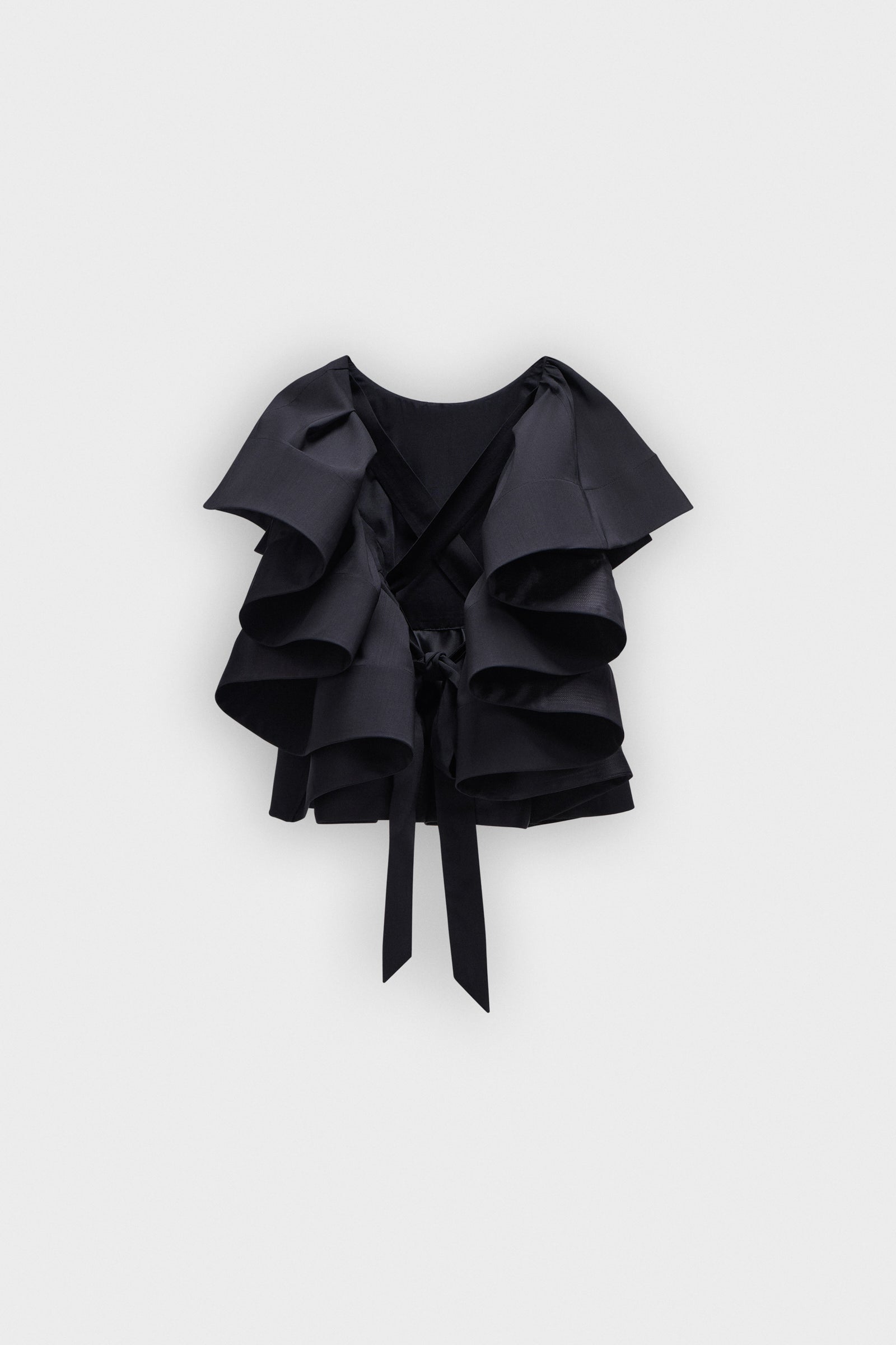 VOLANT DETAIL TOP