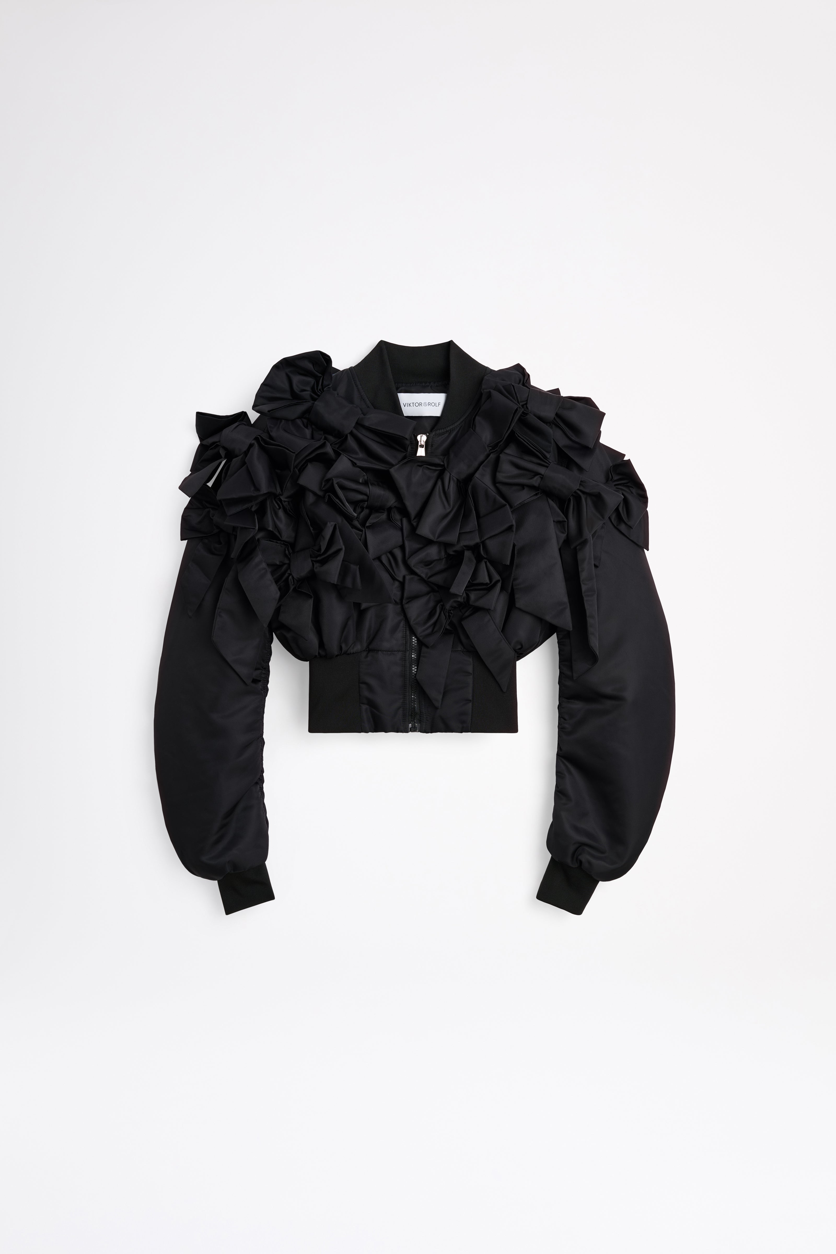 The bomber inspired by the haute couture