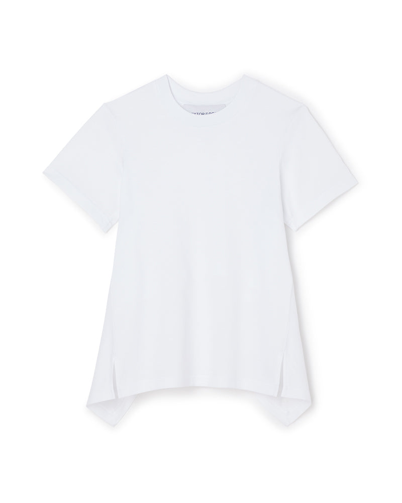 White cotton T-shirt with short sleeves, featuring a simple, asymmetrical hemline and a relaxed, modern fit.