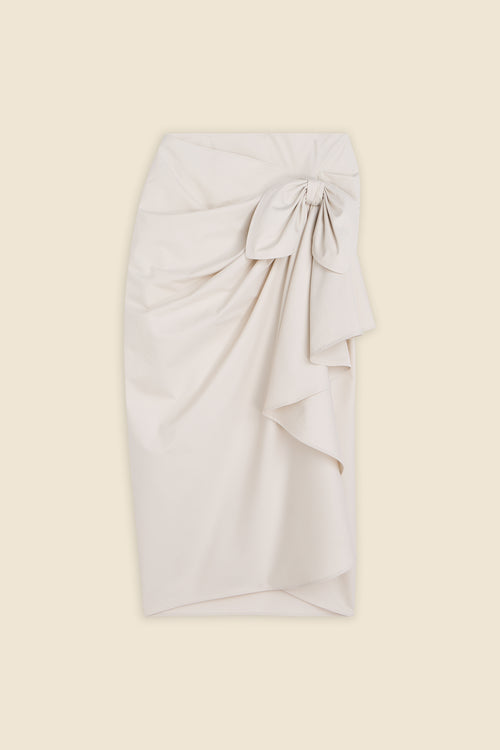 Drawing from viktor&rolf’s haute couture ‘red carpet’ collection, the skirt transforms traditional menswear patterns into a feminine, glamorous silhouette