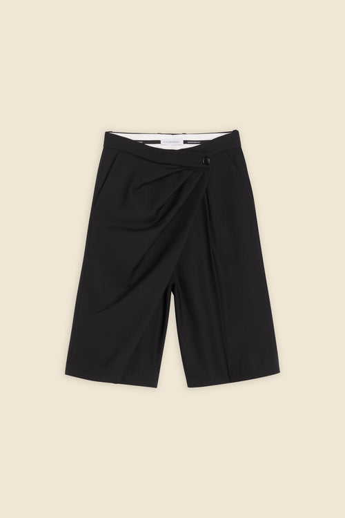 Drawing from viktor&rolf’s haute couture ‘red carpet’ collection, the trouser transforms traditional menswear patterns into a feminine, glamorous silhouette