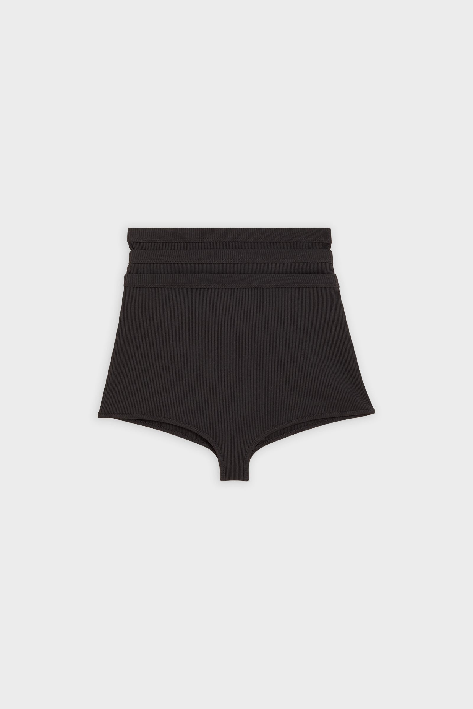 GELAAGDE HOT PANTS