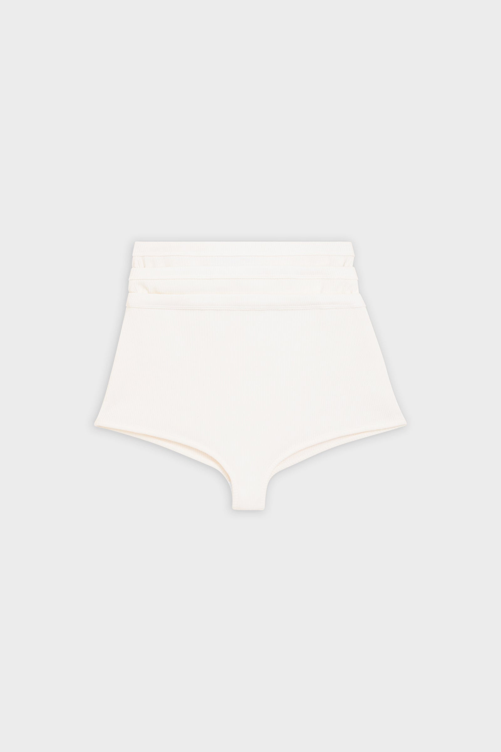 GELAAGDE HOT PANTS