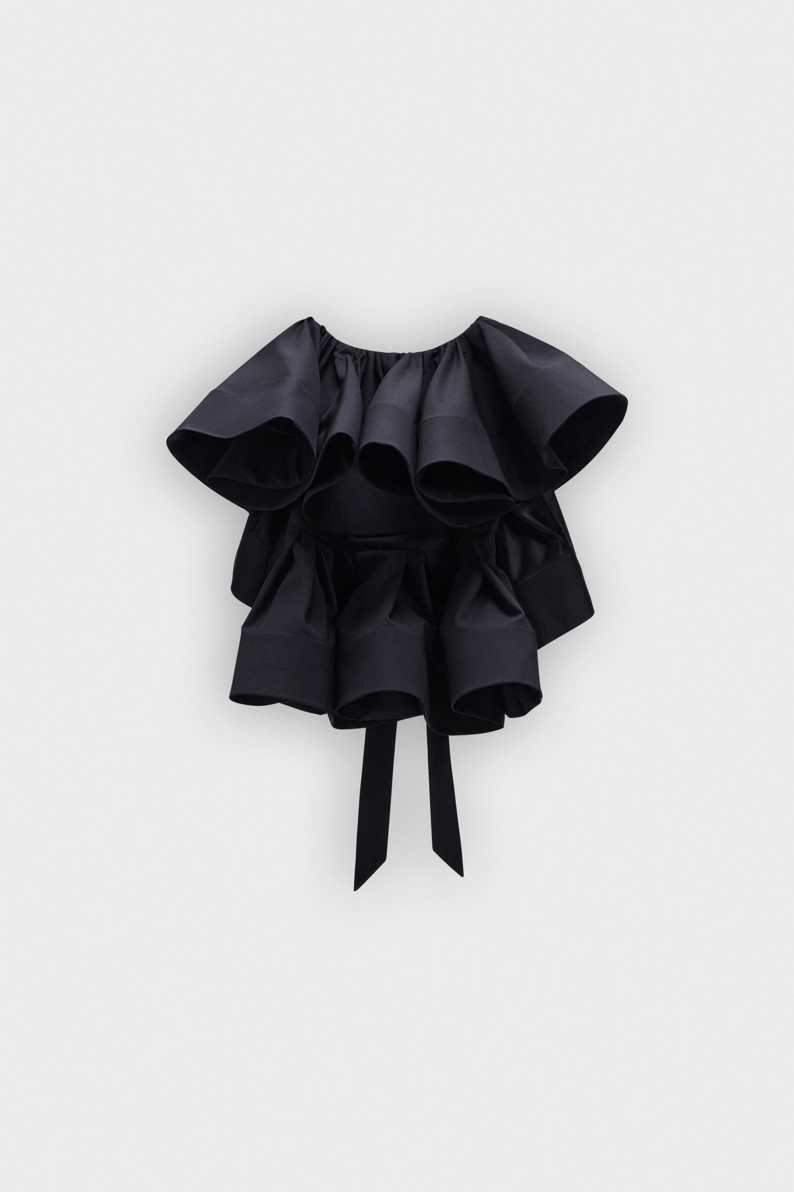 VOLANT DETAIL TOP