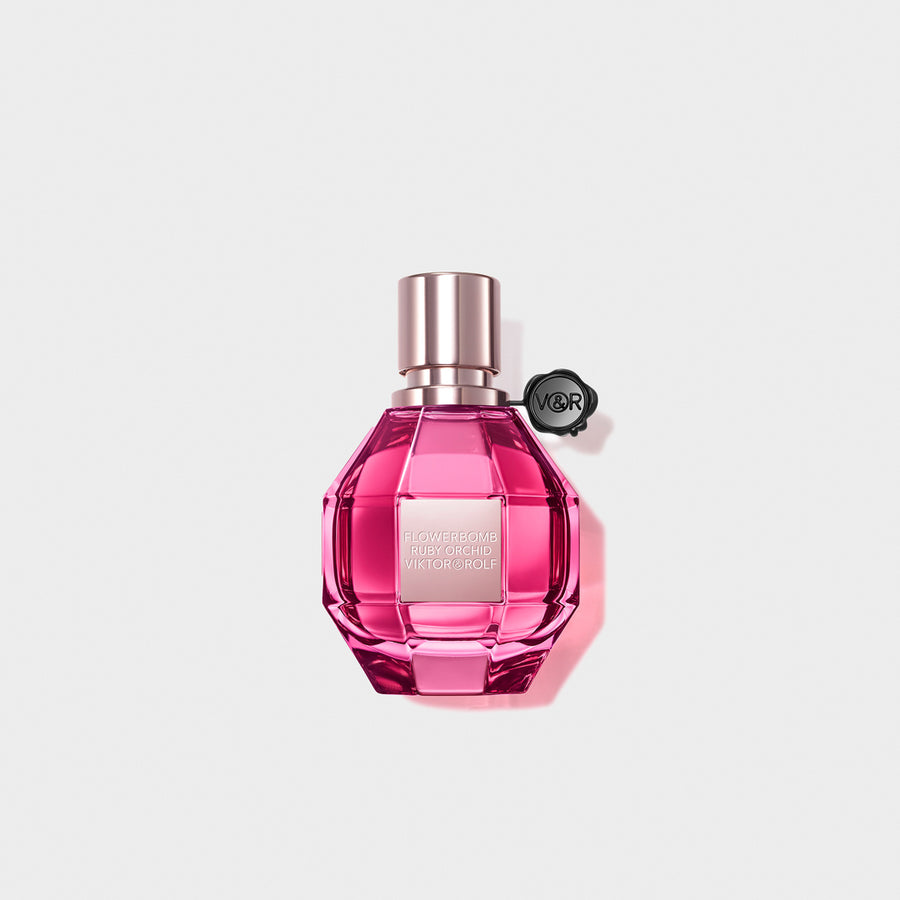 A new carnal and sensual addition to the flowerbomb fragrance family