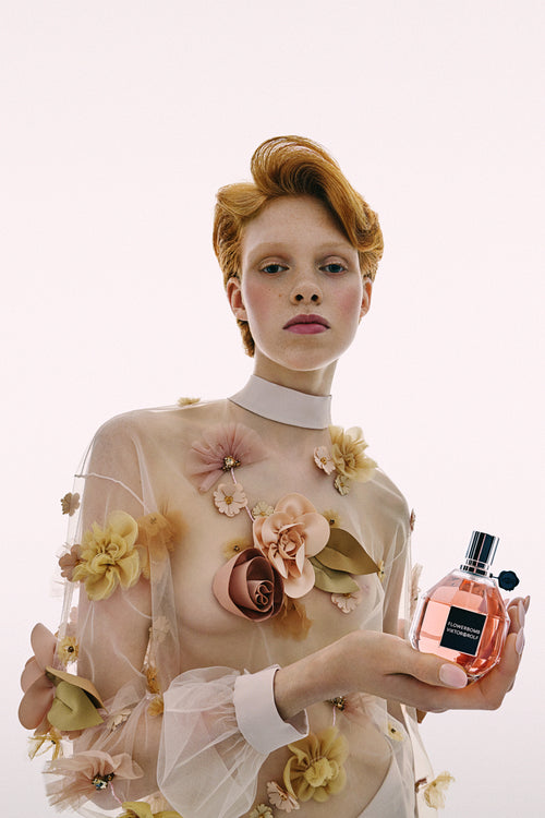 Viktor&Rolf Flowerbomb Perfume campaign image