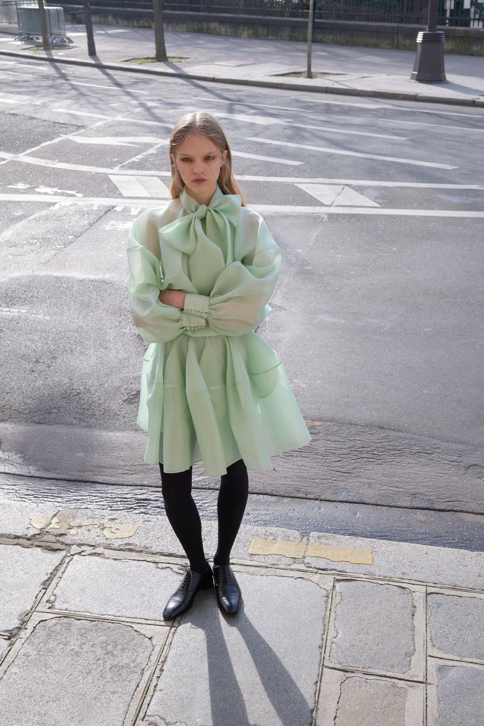 PUSSY BOW CIRCLE ORGANZA MINI DRESS – Viktor&Rolf