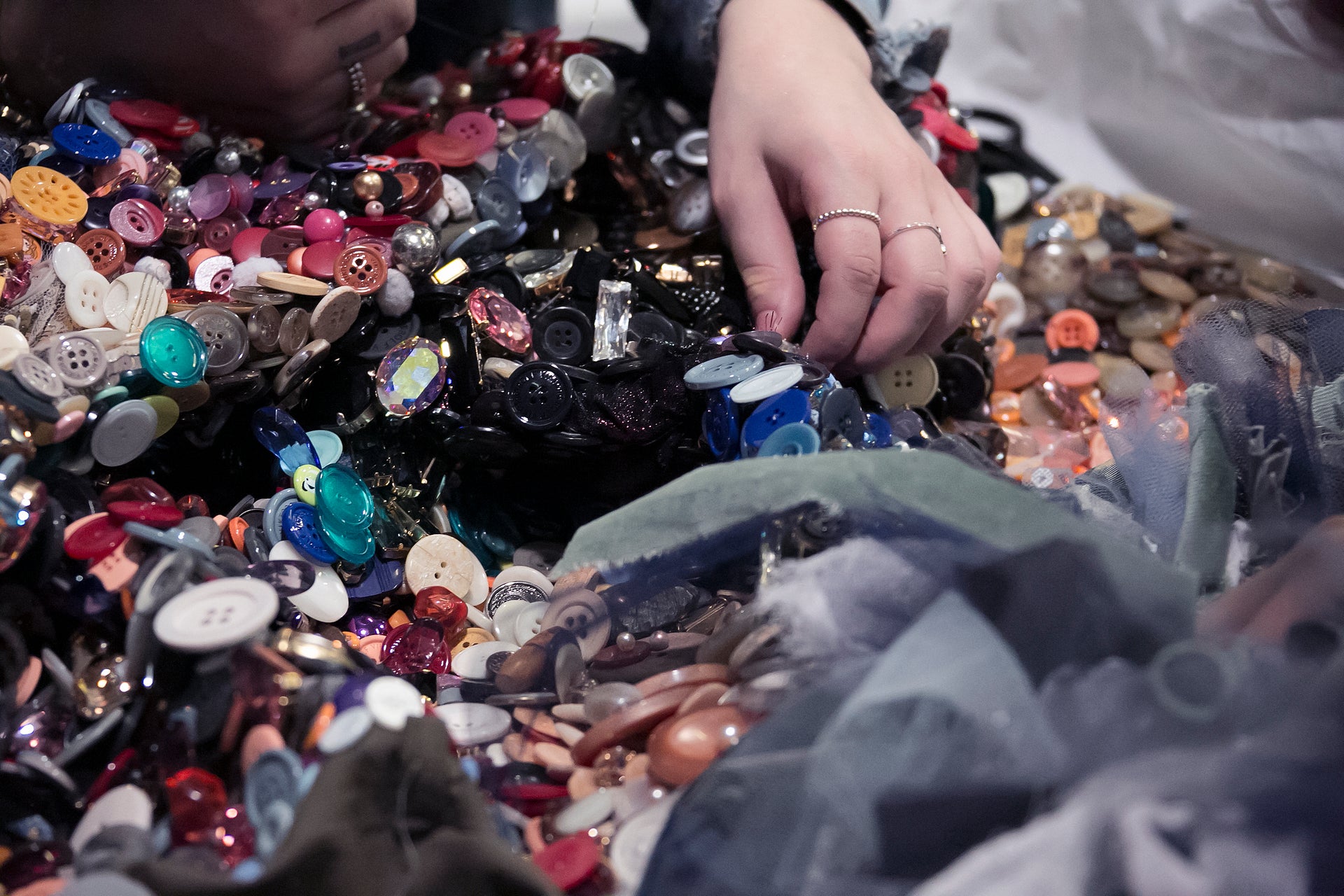 viktor rolf website fashion images