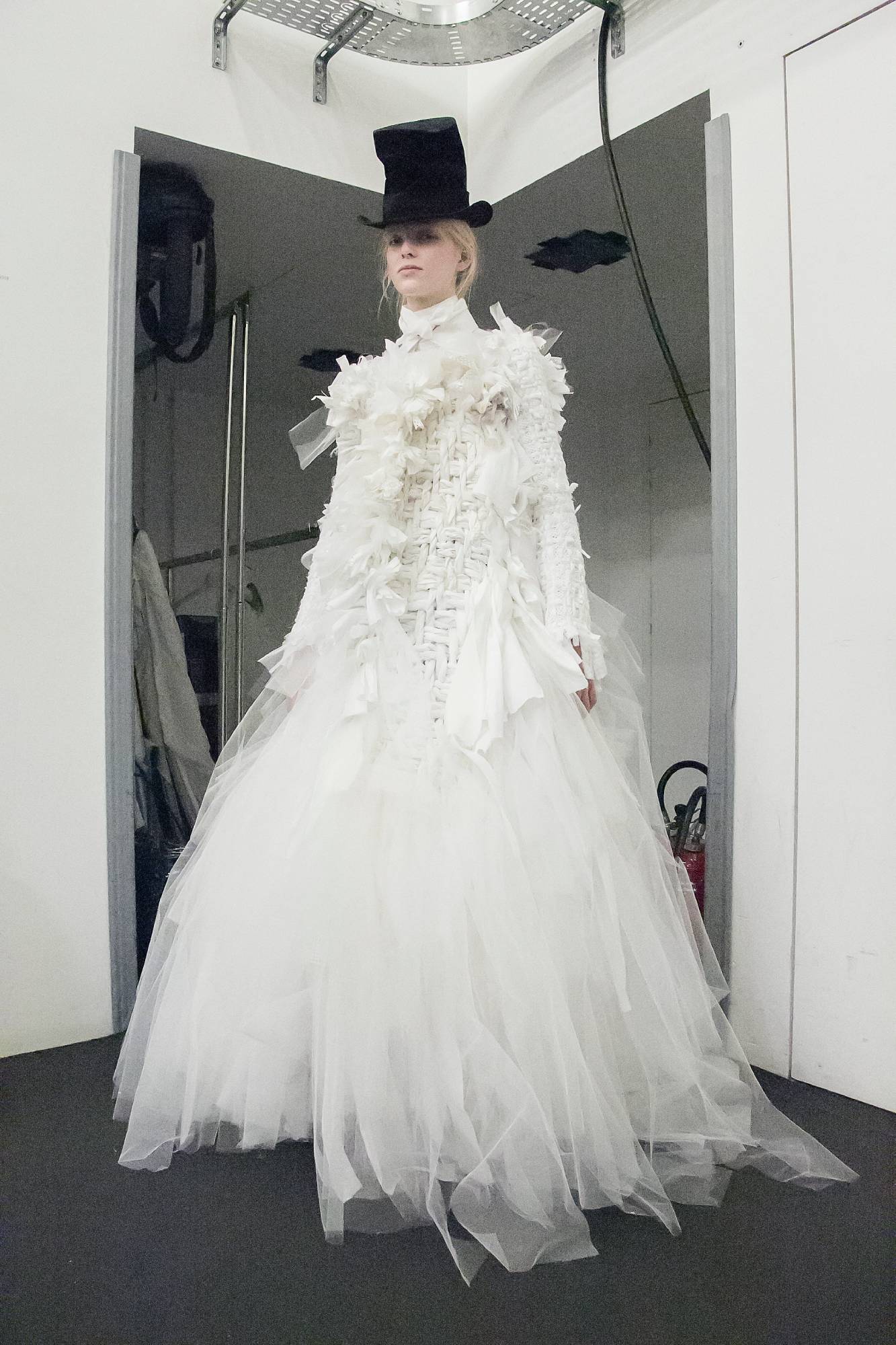 Haute Couture Lookbook AW16 | Viktor&Rolf