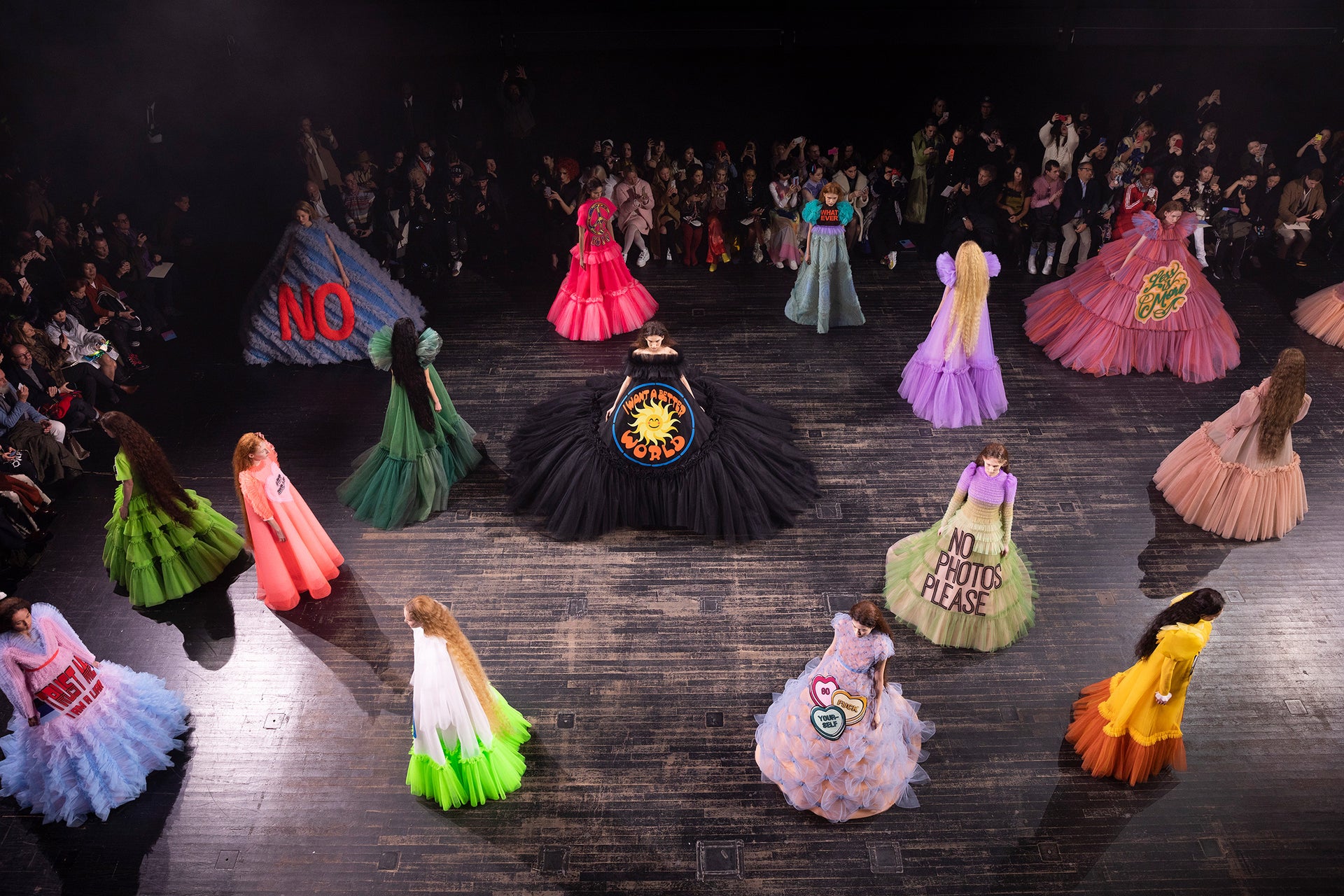 viktor & rolf fashion website image