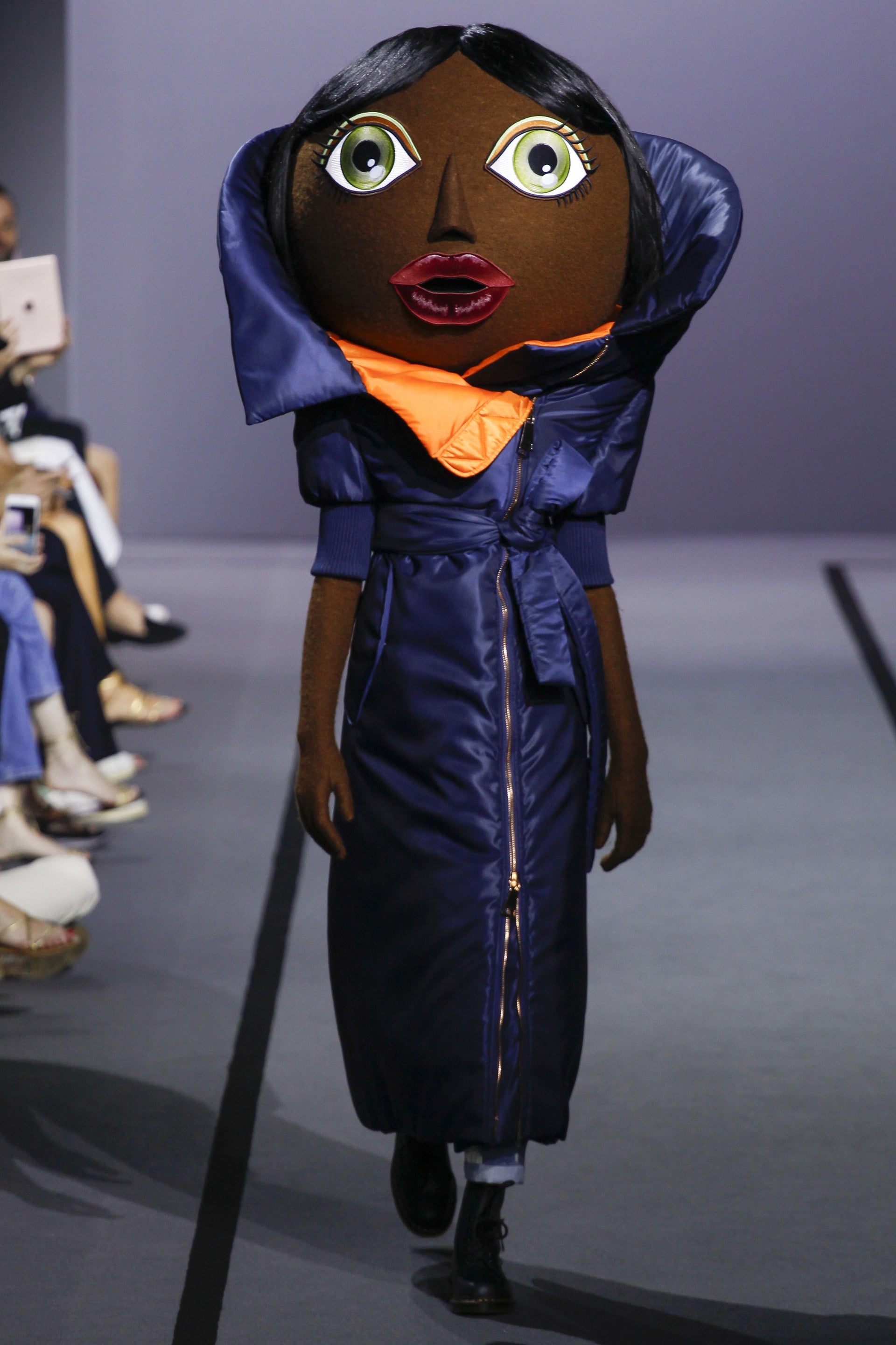 viktor & rolf fashion website image