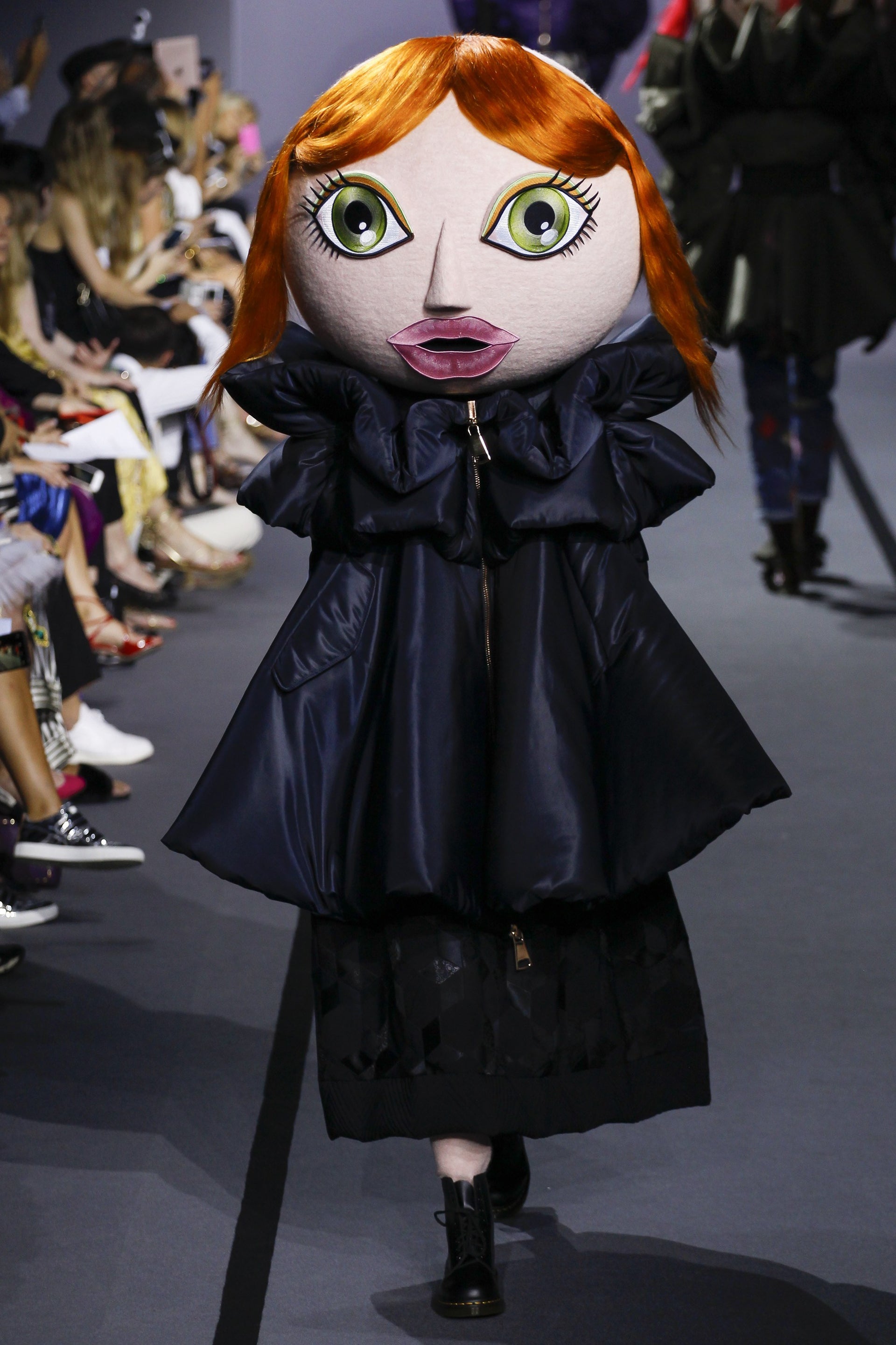 viktor & rolf fashion website image