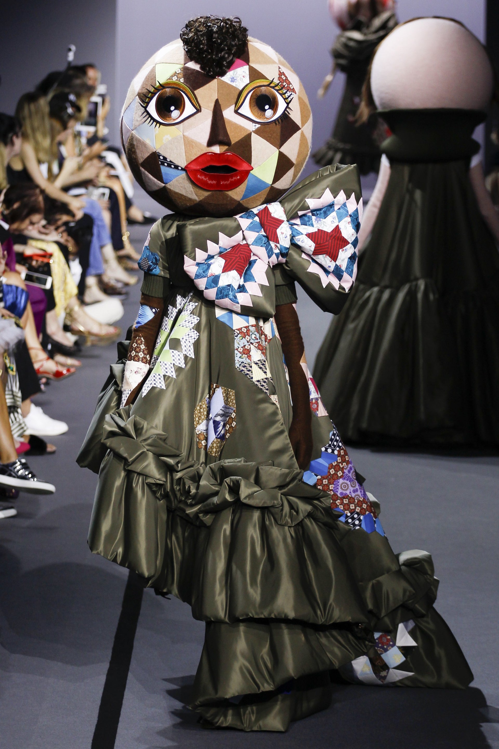viktor & rolf fashion website image
