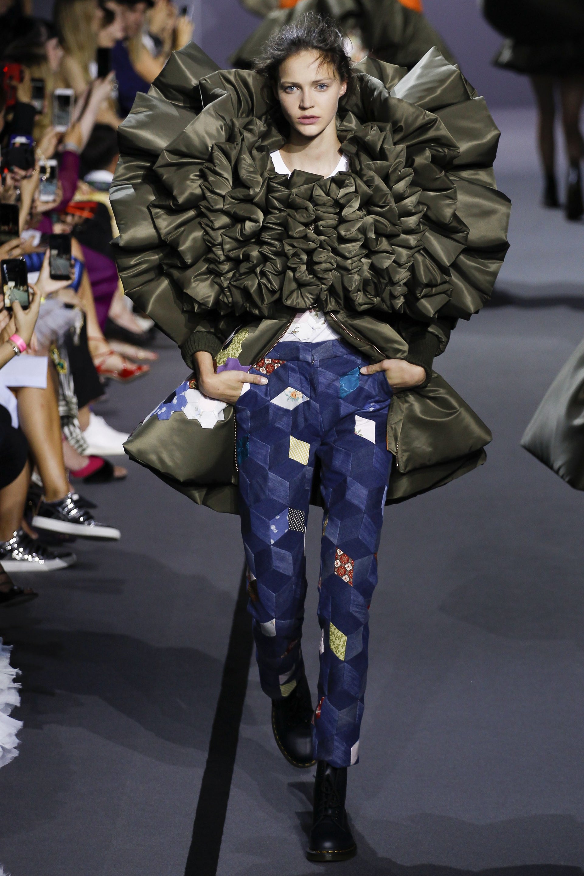 viktor & rolf fashion website image