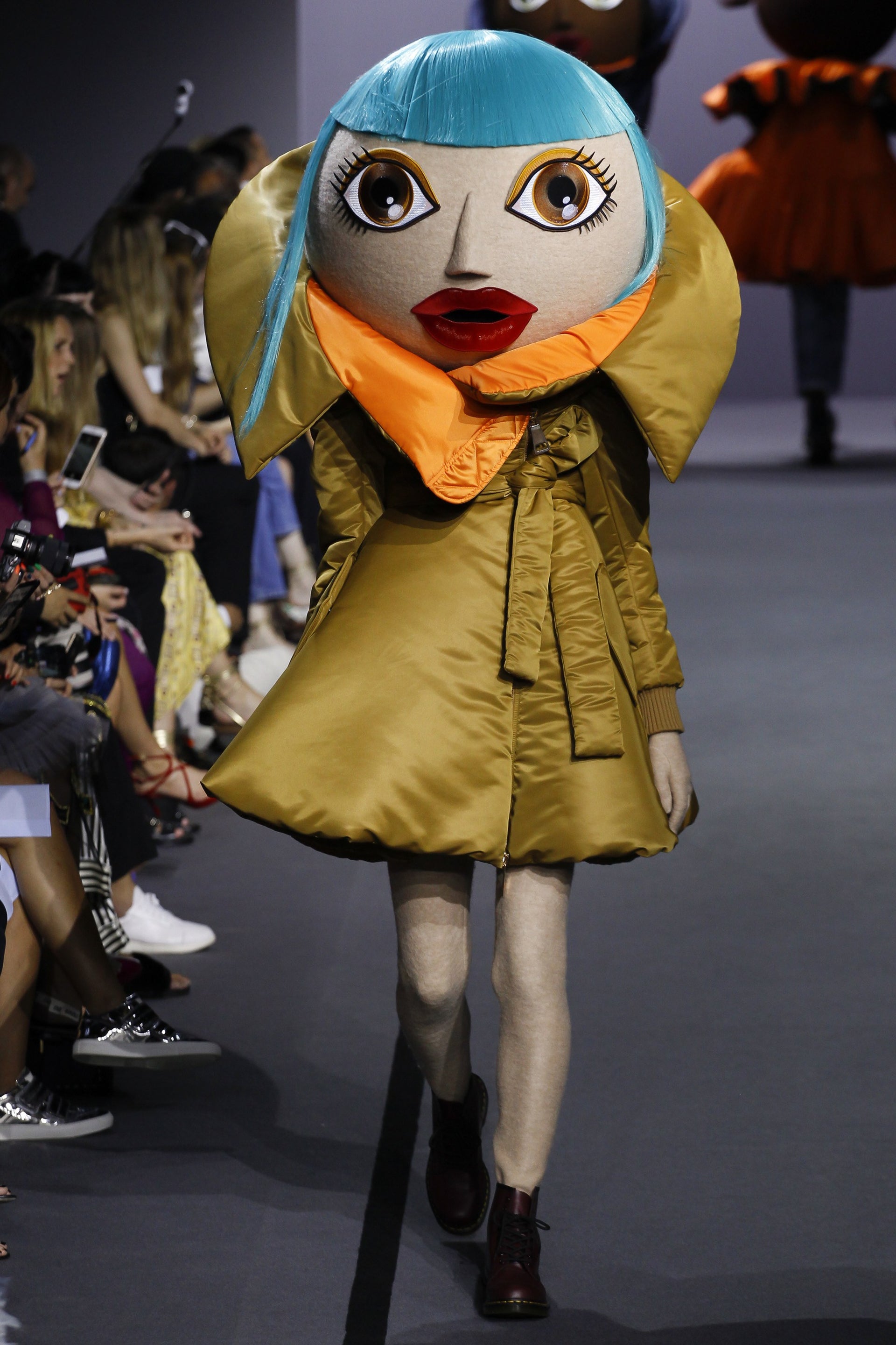 viktor & rolf fashion website image