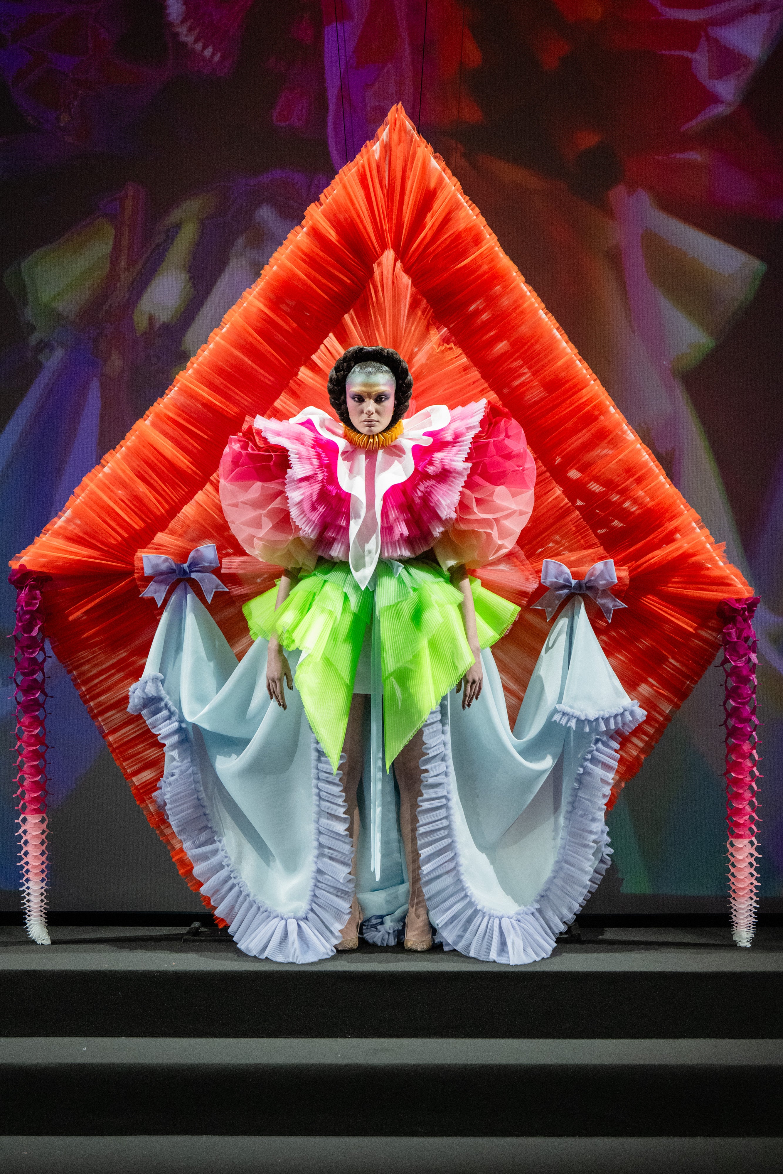 のんのcouture プロフ更新 HAUTE COUTURE LOOKBOOK SS26 – Viktor&Rolf