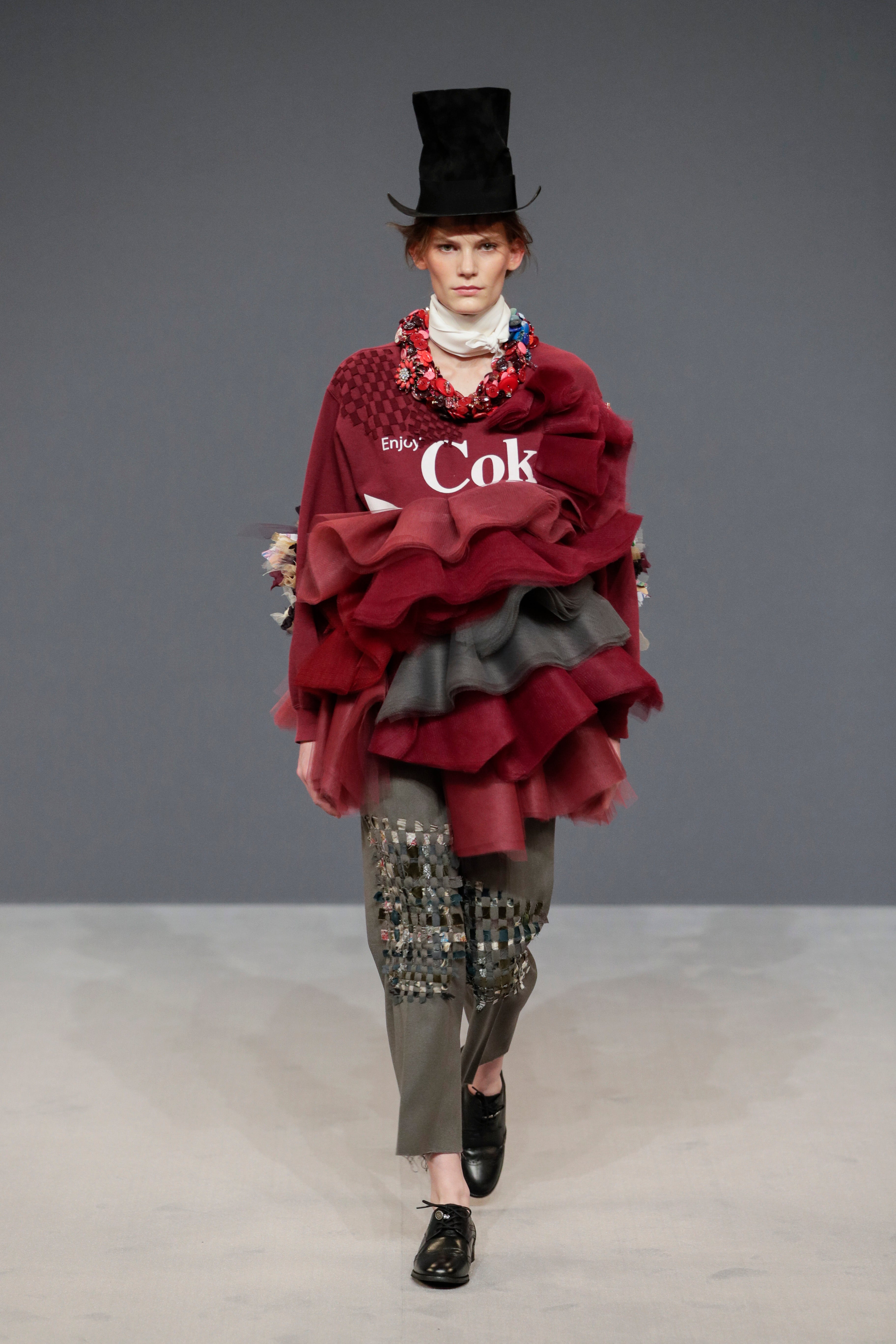 VIKTOR&ROLF スラックス 44 イタリア製 ウールモヘア 高級 美品 Haute Couture Lookbook AW16 | Viktor&Rolf