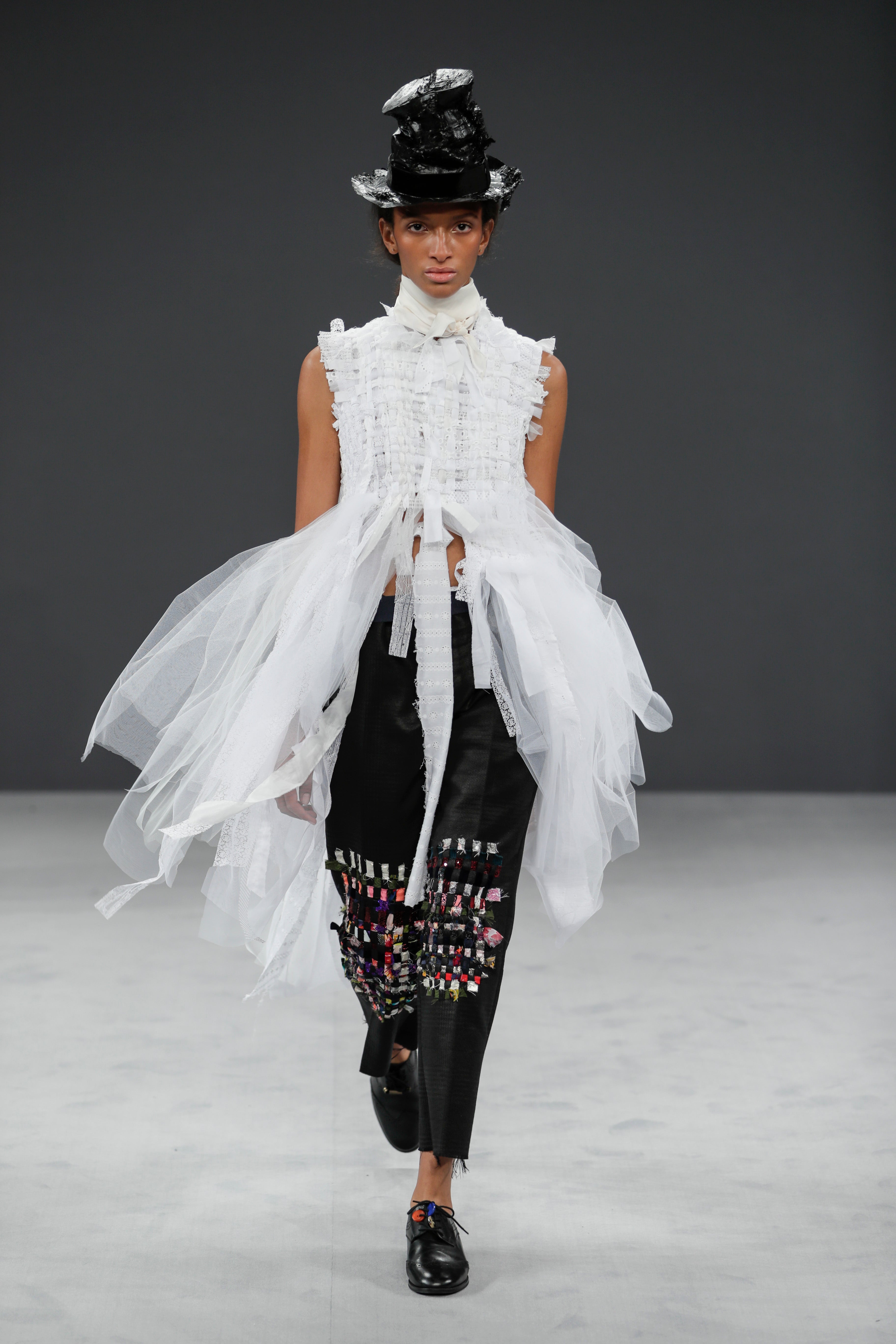Haute Couture Lookbook AW16 | Viktor&Rolf