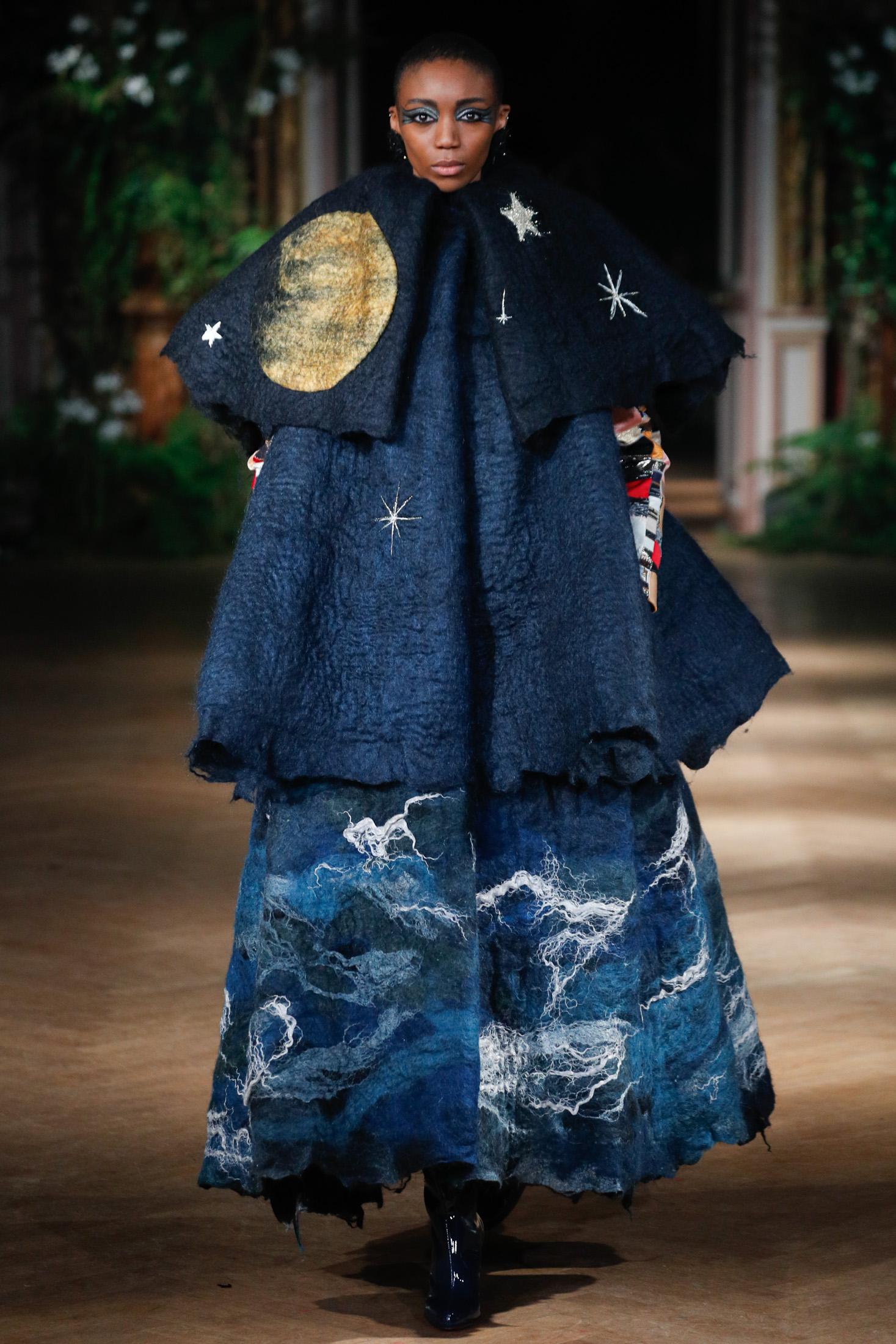 Haute Couture Lookbook AW19 | Viktor&Rolf