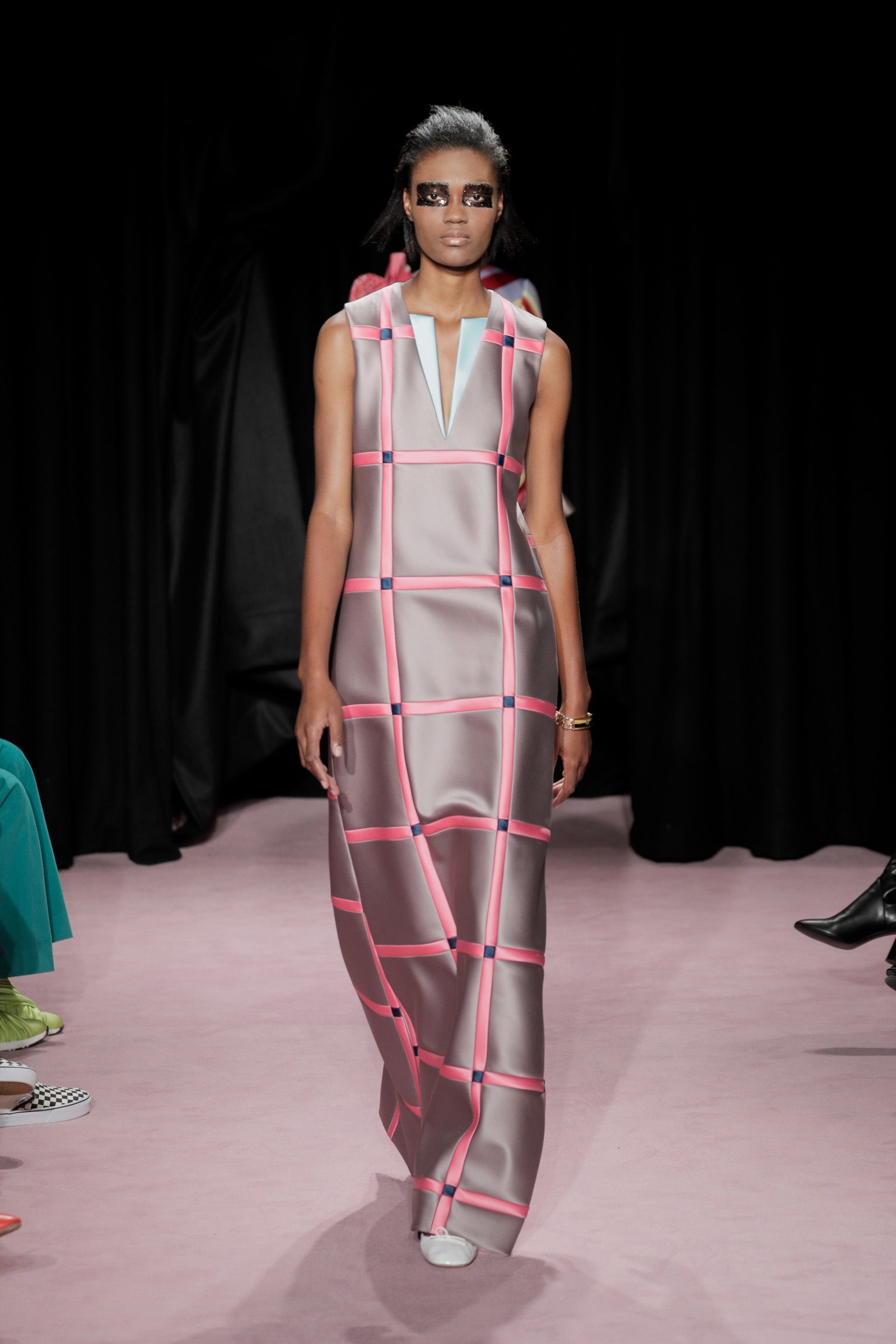 viktor & rolf fashion website image