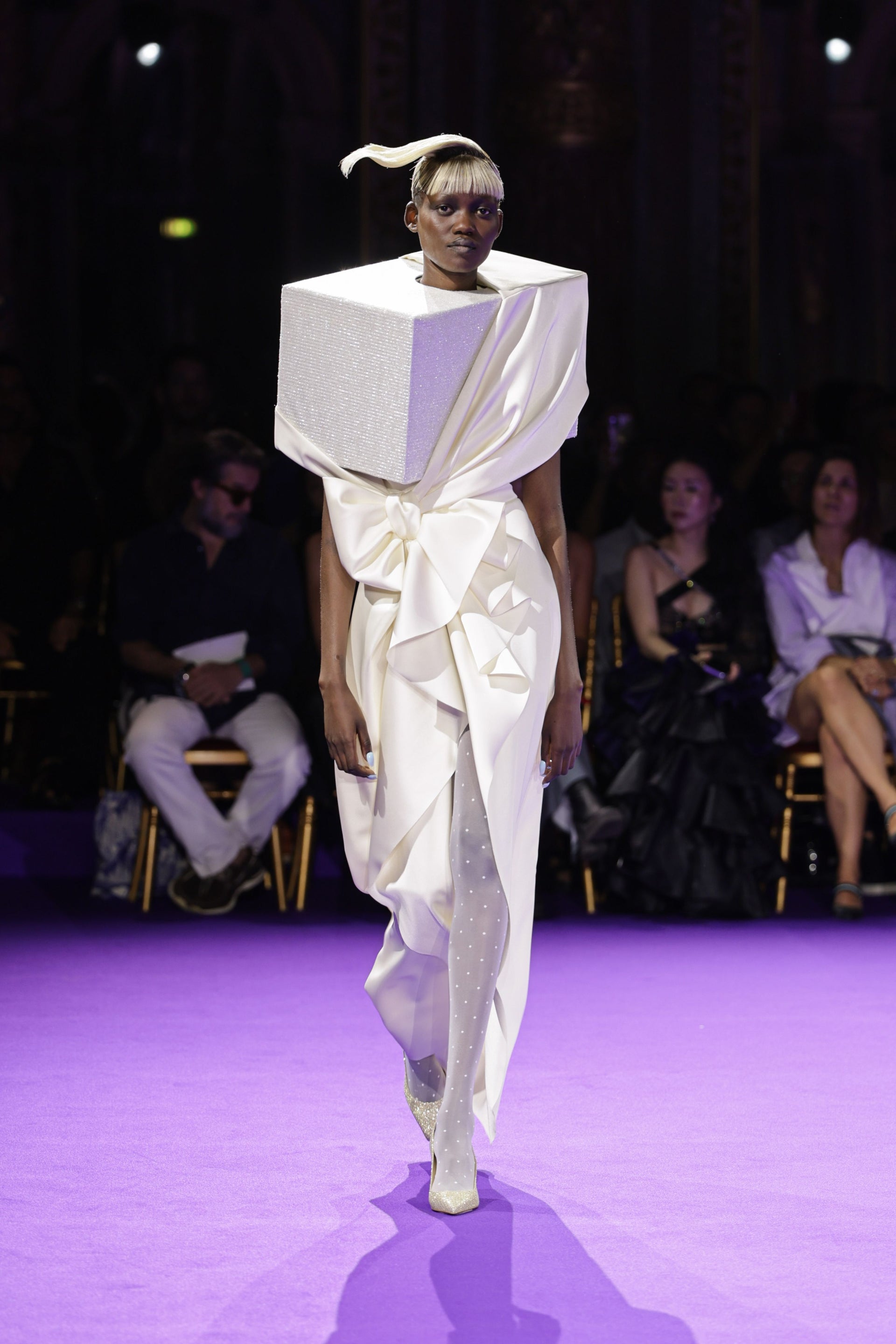 VIKTOR_ROLF_HC_AW24_0571_1