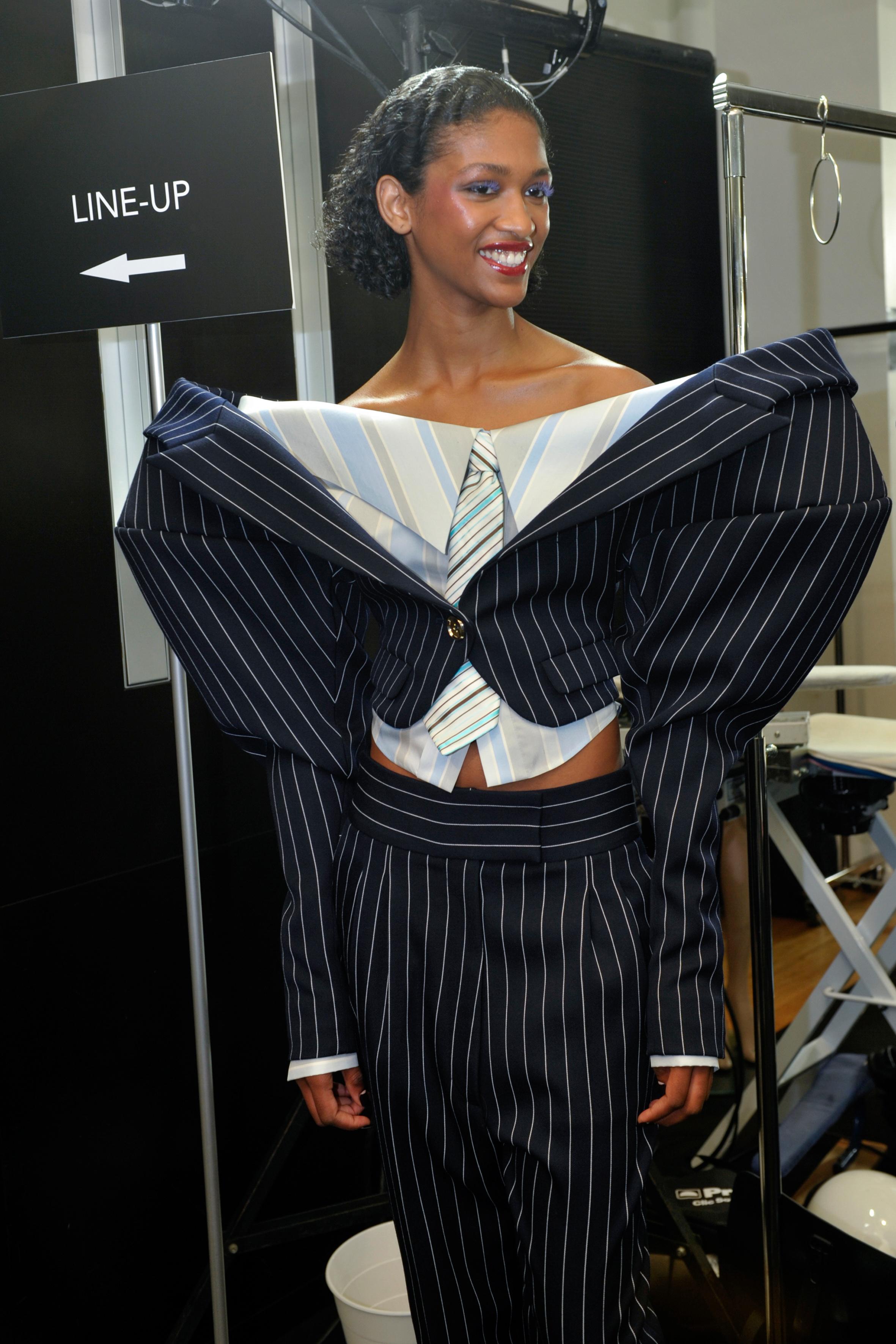 Haute Couture Lookbook AW22 | Viktor&Rolf