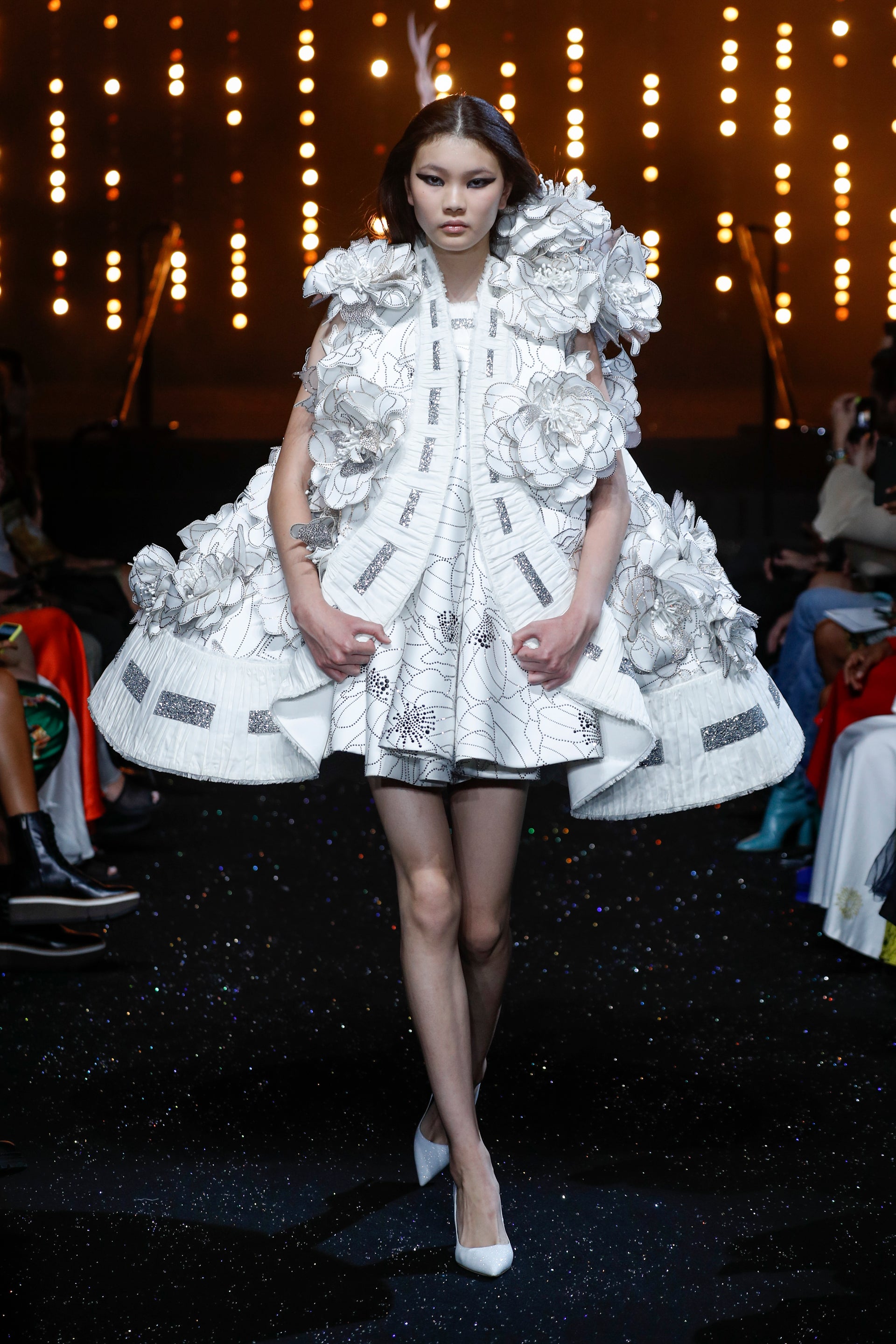 viktor & rolf fashion website image