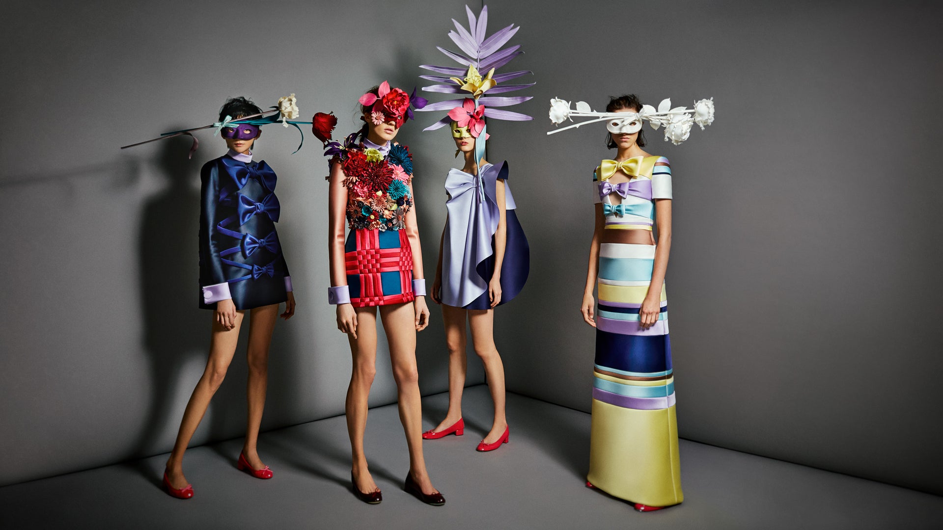viktor & rolf fashion website image