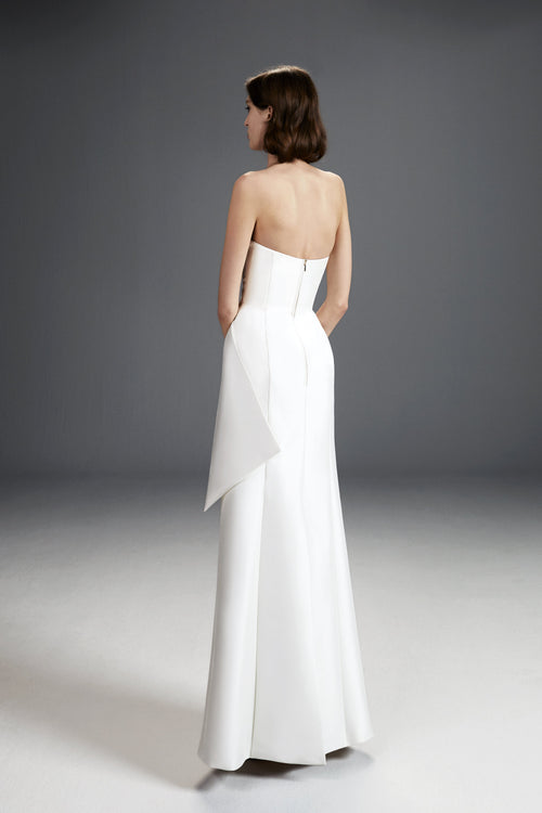 Viktor & Rolf Mariage Bridalwear Collection, strapless dreamy bow gown, minimalist elegance with contemporary design.