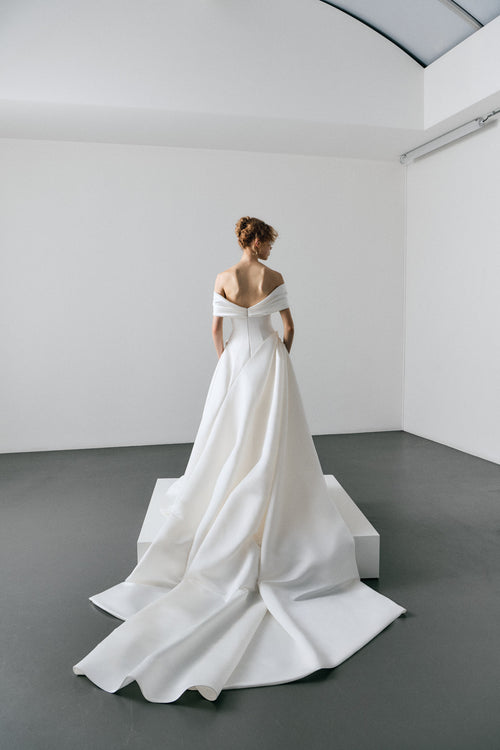 VRM516 - PORTRAIT ELEGANCE BRUIDSJURK