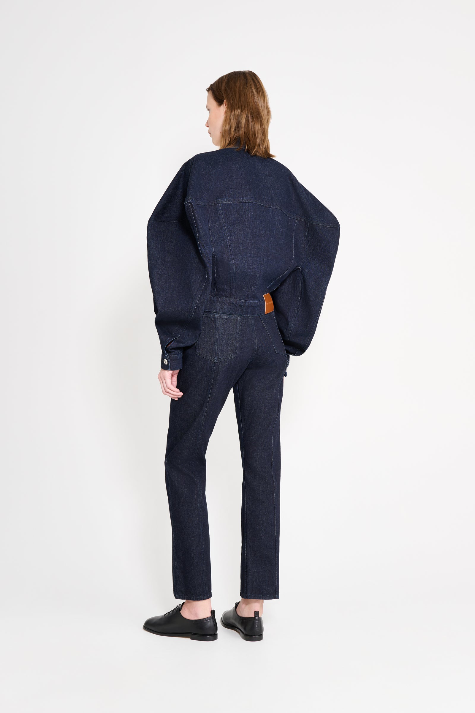 model_back_WO0120058425_4853RT