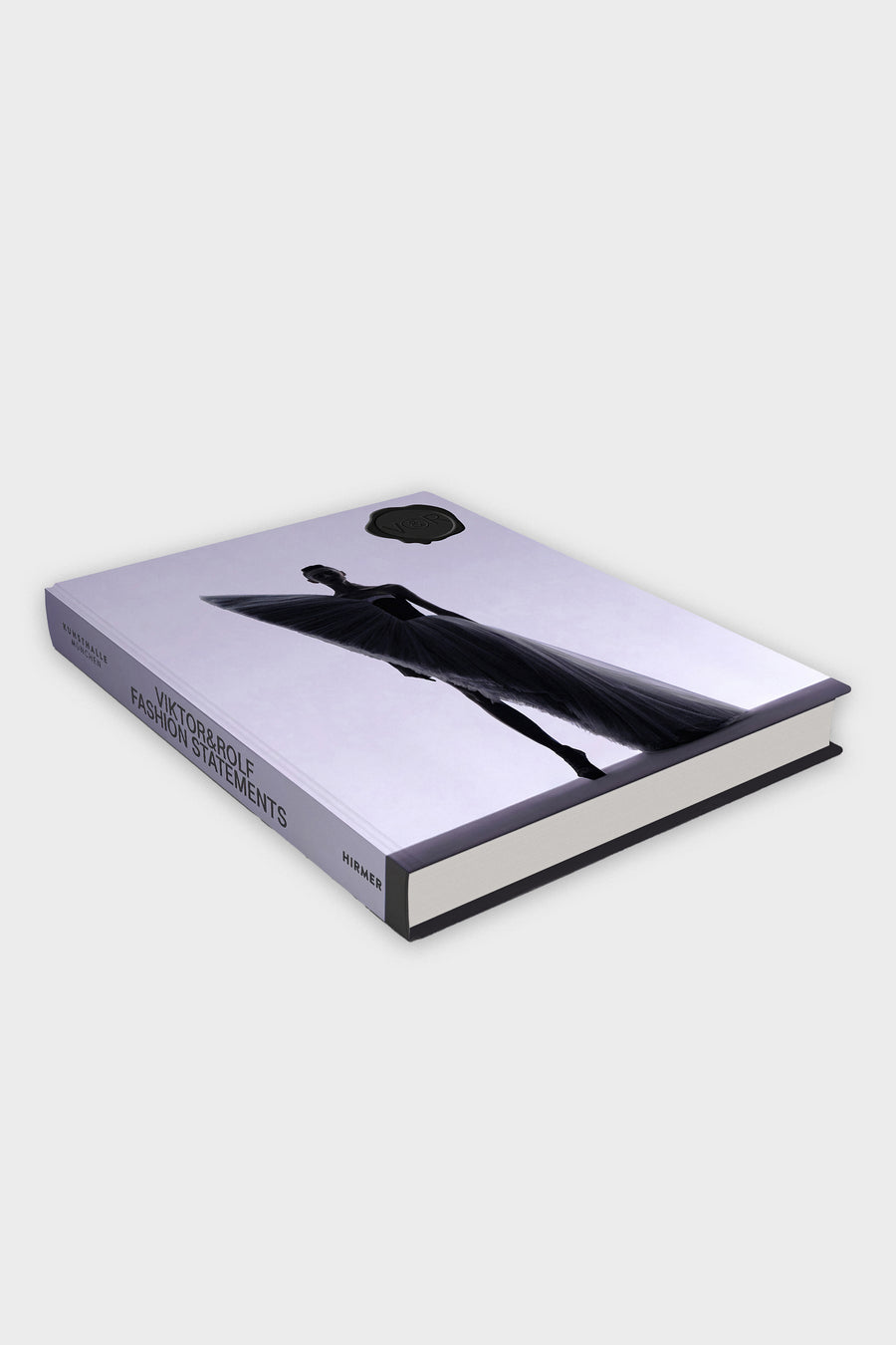 FASHION STATEMENTS BOOK