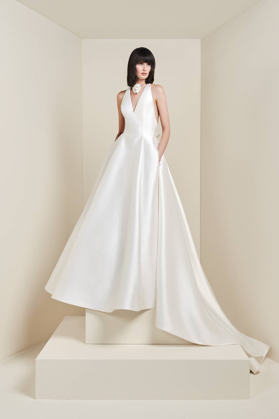 VRM432 – T-BACK CAMELLIA GOWN