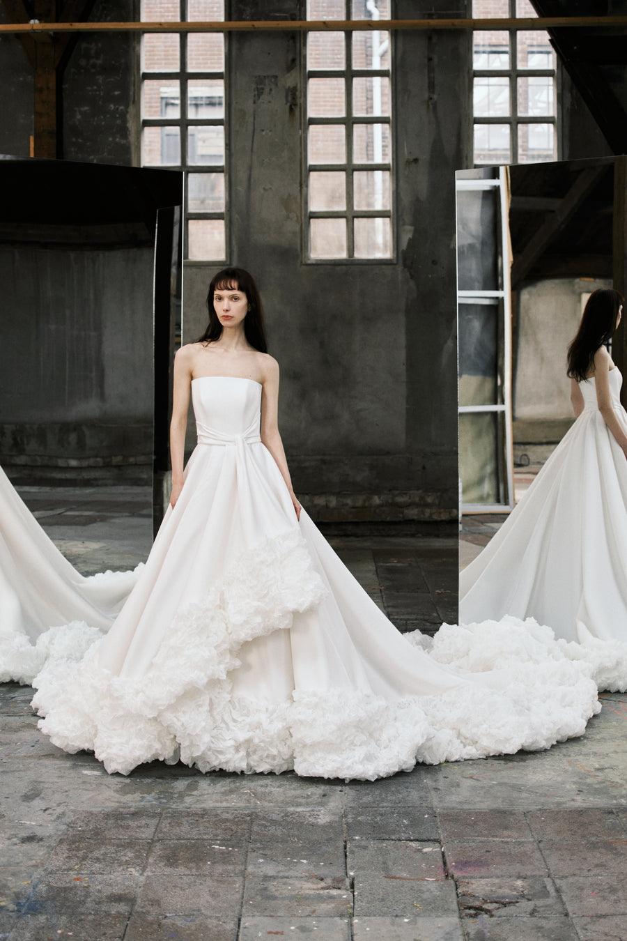 VRM542 - COUTURE CLOUD A-LIJNJURK MET VERSIERING