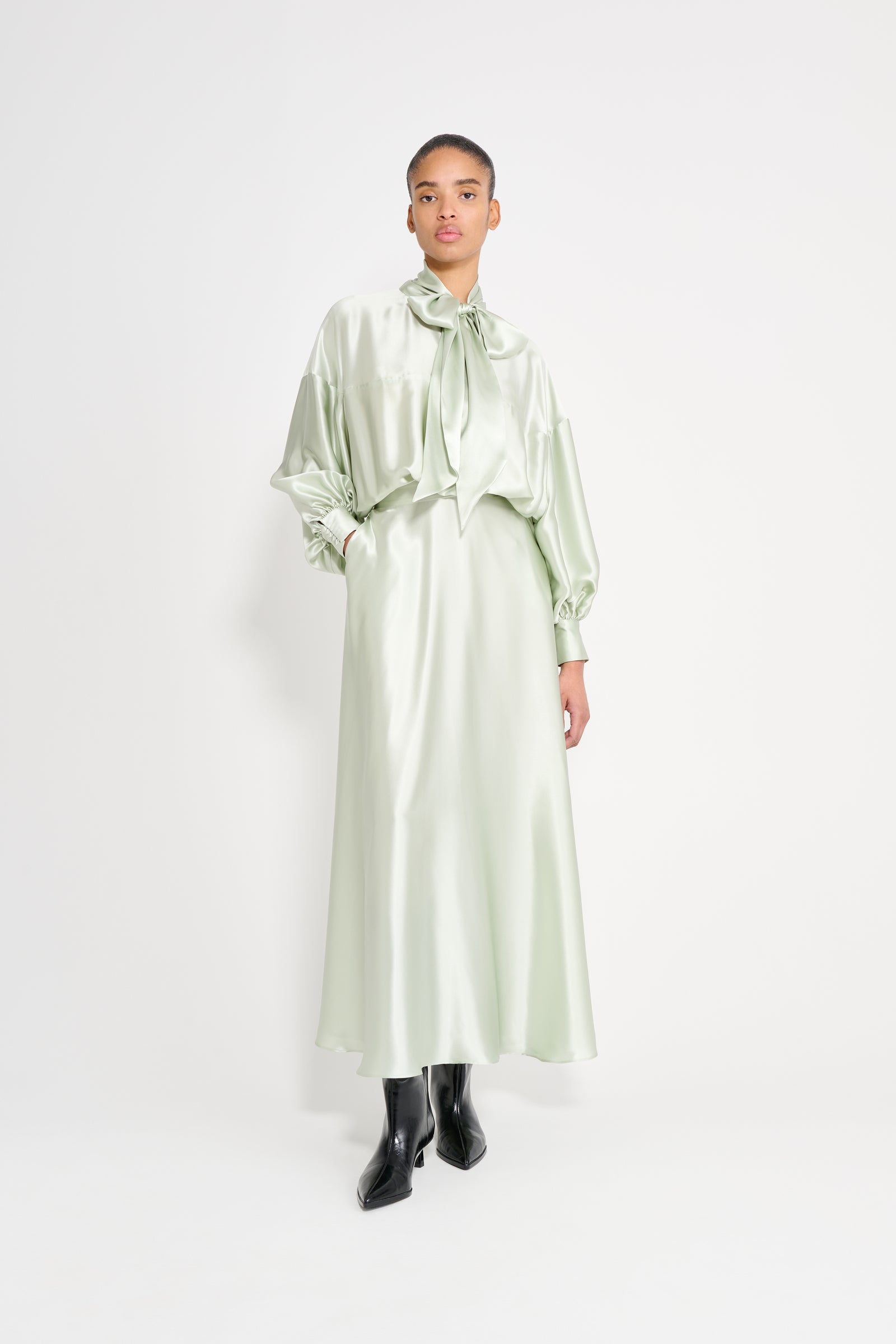 model_front_WD0030031425_619RT