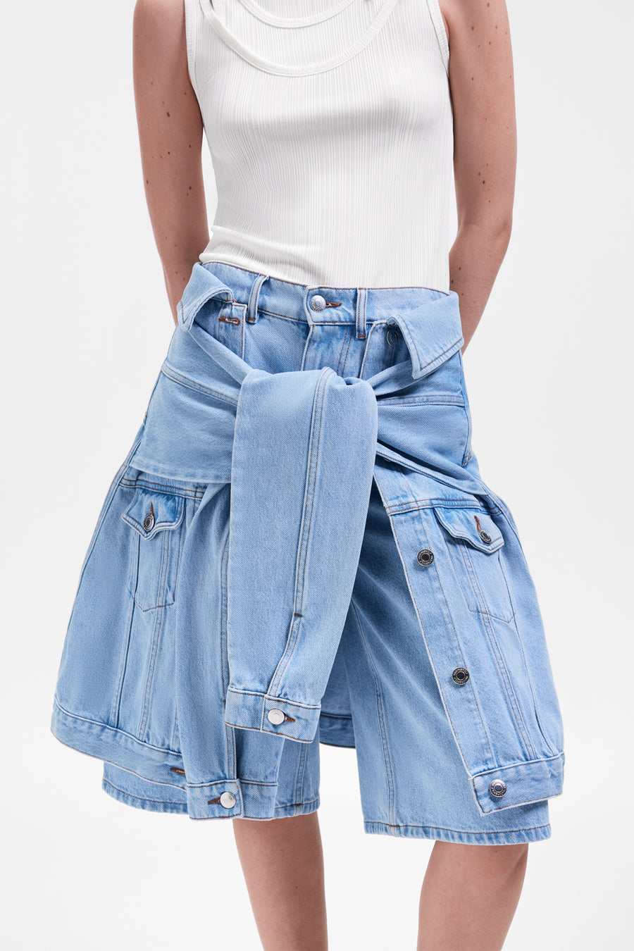 SLEEVE TIE DENIM SHORTS