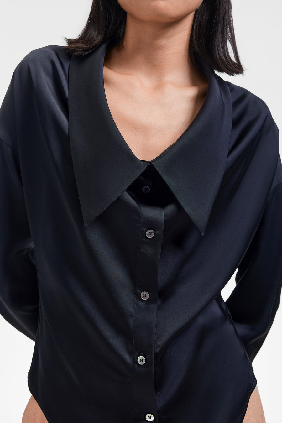 DRAGGED NECK SATIN SHIRT